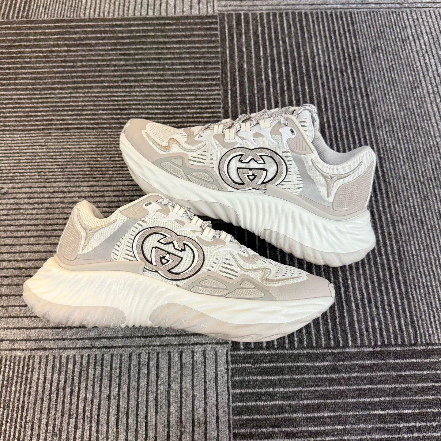 Gucci Gucci RIPPLE White/Grey Sneakers 7.5 US 99 New Size US 7.5 / EU 40-41 - 2 Thumbnail