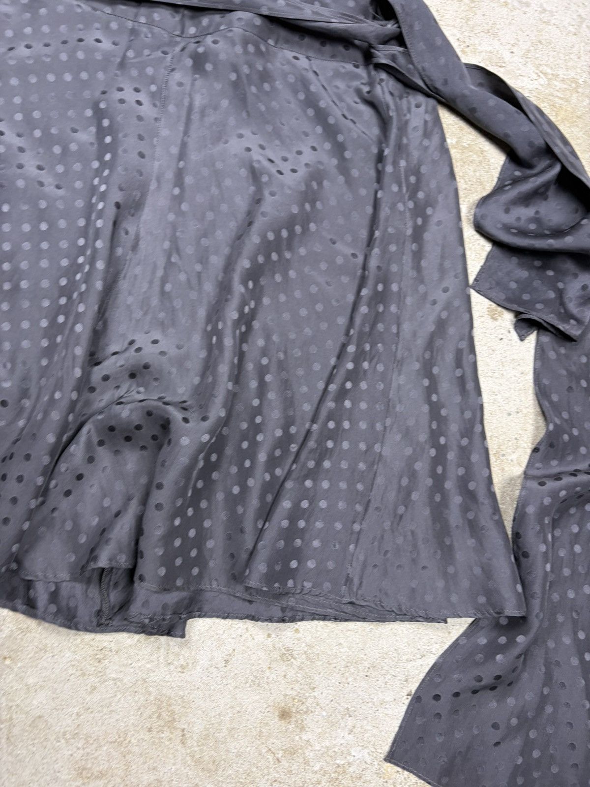 Balenciaga Balenciaga 2006 Silk Polka Dot Pleated Skirt Belted Tied Size 26" / US 2 / IT 38 - 4 Thumbnail