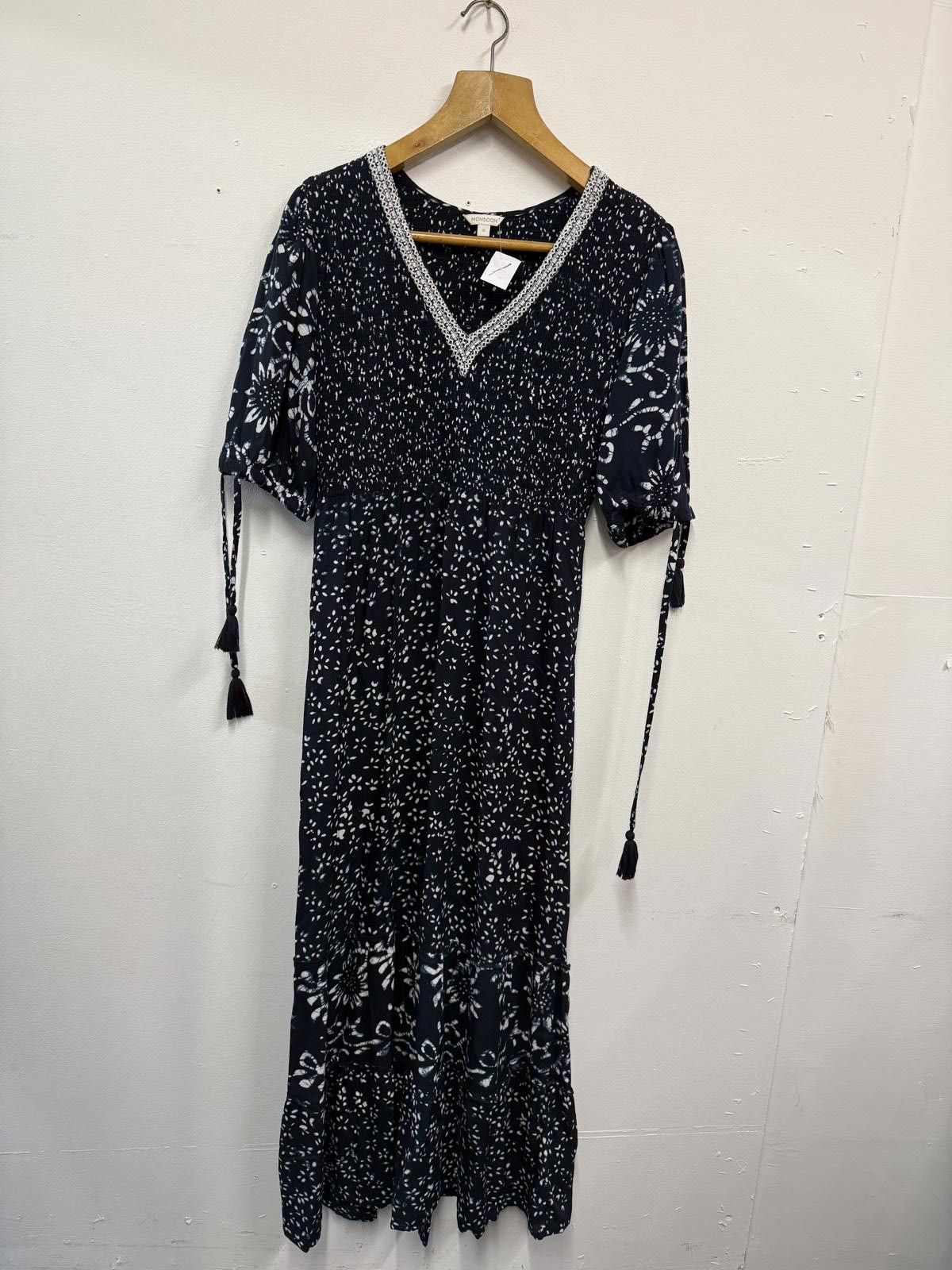 Other Monsoon Black and White Patterned Midi Dress Size S Size S / US 4 / IT 40 - 1 Thumbnail
