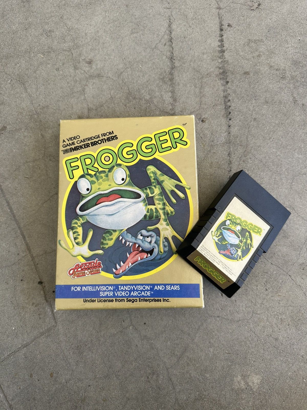Nintendo 1980's Frogger Vintage Video Game with Box Arcade Game Size ONE SIZE - 1 Thumbnail