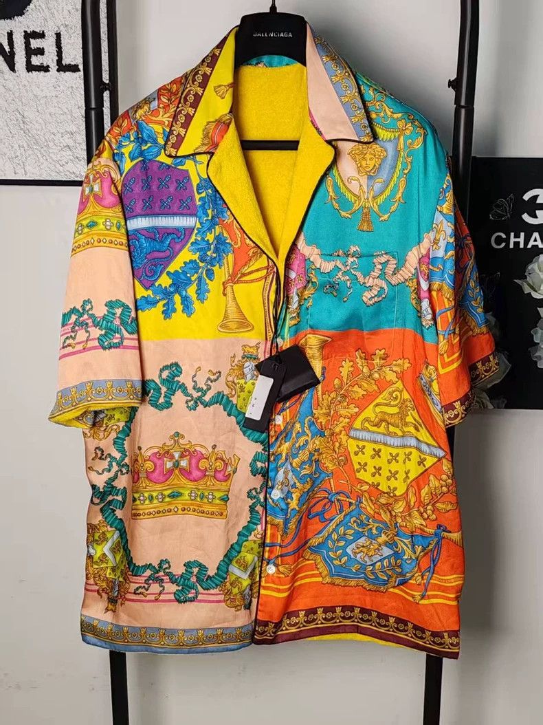 Versace Versace Baroque gold short sleeves are worn on both sides Size US XXL / EU 58 / 5 - 1 Thumbnail