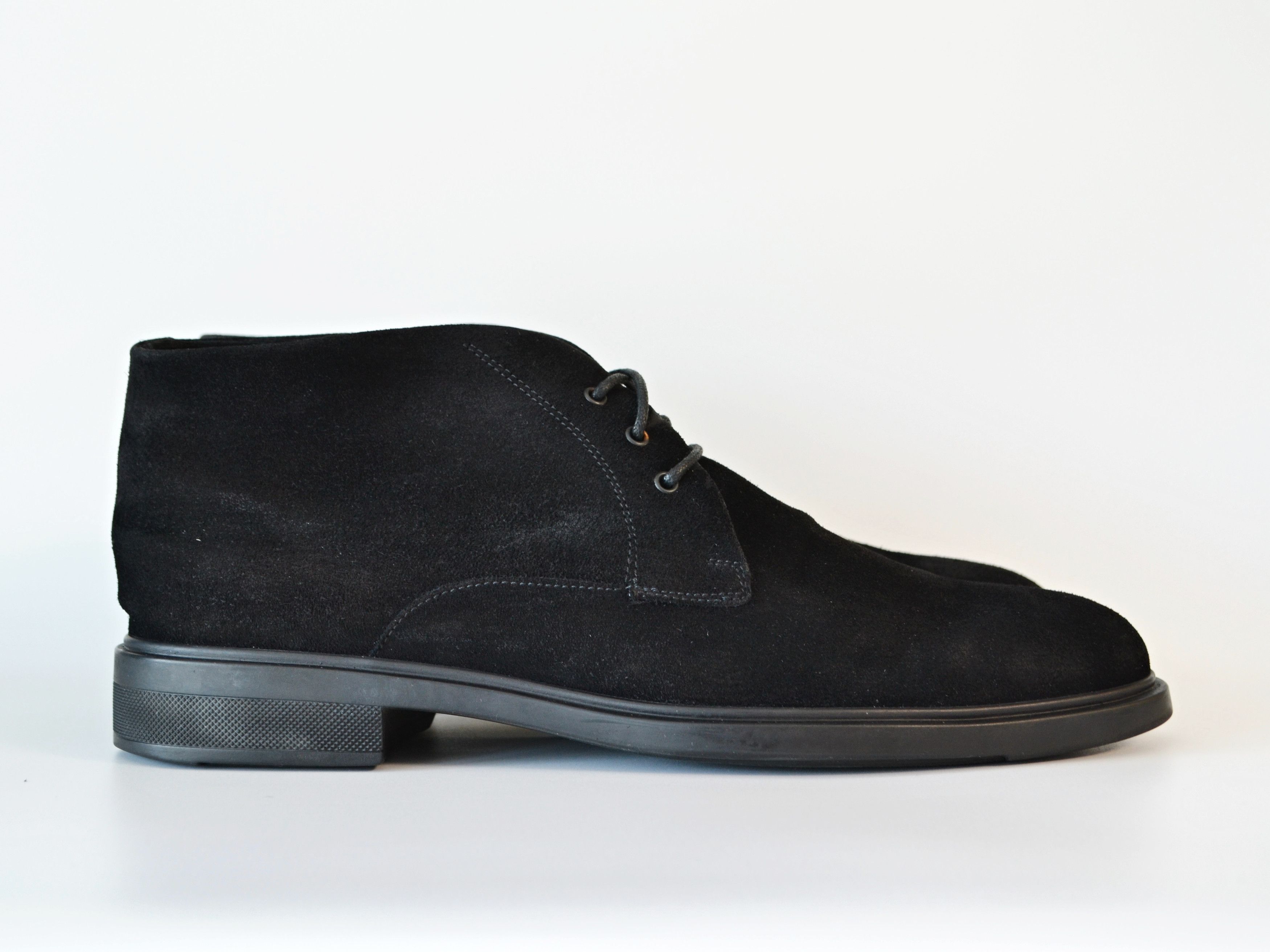 Hugo Boss Hugo Boss Suede Desert Boots Dark Blue US9 Size US 9 / EU 42 - 1 Thumbnail