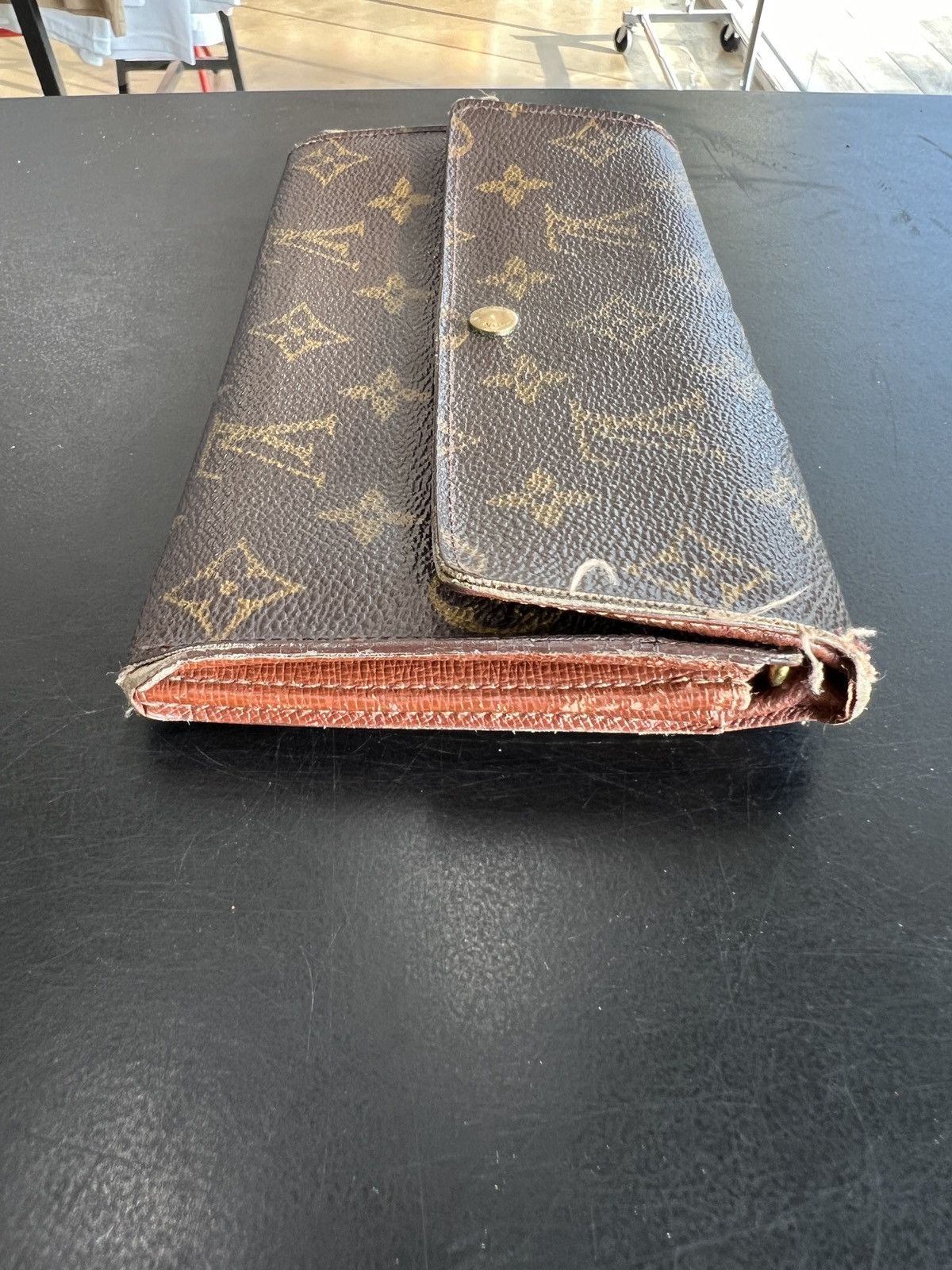 Louis Vuitton × Vintage Louis Vuitton Large Monogram Zippy Wallet Size ONE SIZE - 2 Thumbnail