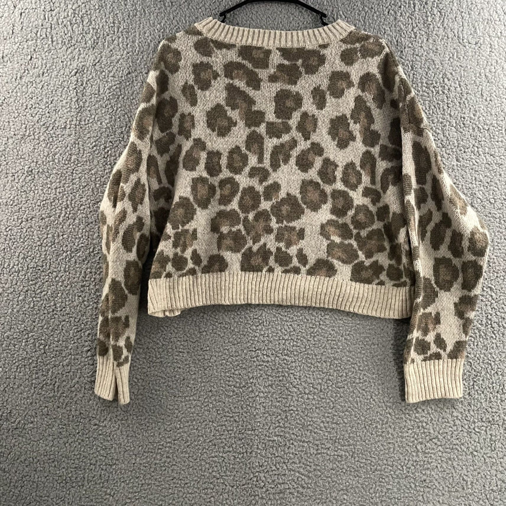 American Eagle Outfitters American Eagle Womens Sweater Size Small Beige Multicolor Animal Print Cropped Size S / US 4 / IT 40 - 6 Thumbnail