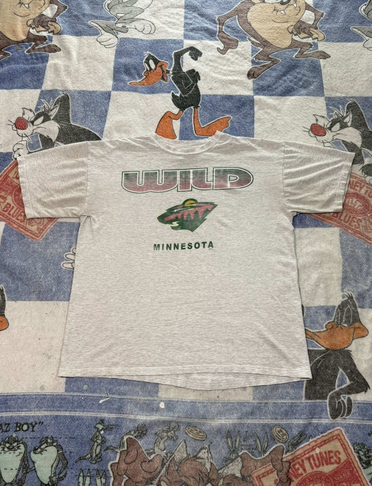 Vintage Vintage distressed Minnesota wild tee Size US XL / EU 56 / 4 - 1 Thumbnail