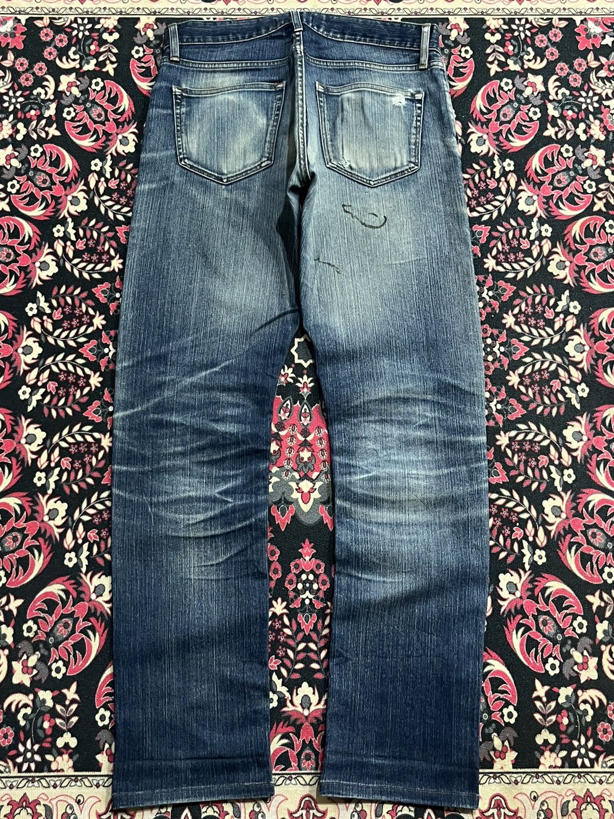 Uniqlo Vintage Uniqlo UJ Blue Faded Washed Distressed Jeans Size US 29 - 2 Thumbnail