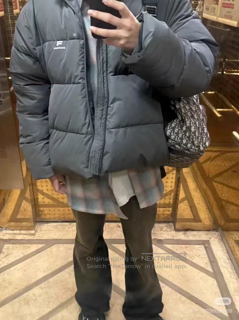 Balenciaga Balenciaga Gray double hook logo oversized down jacket Size S / US 4 / IT 40 - 8 Thumbnail