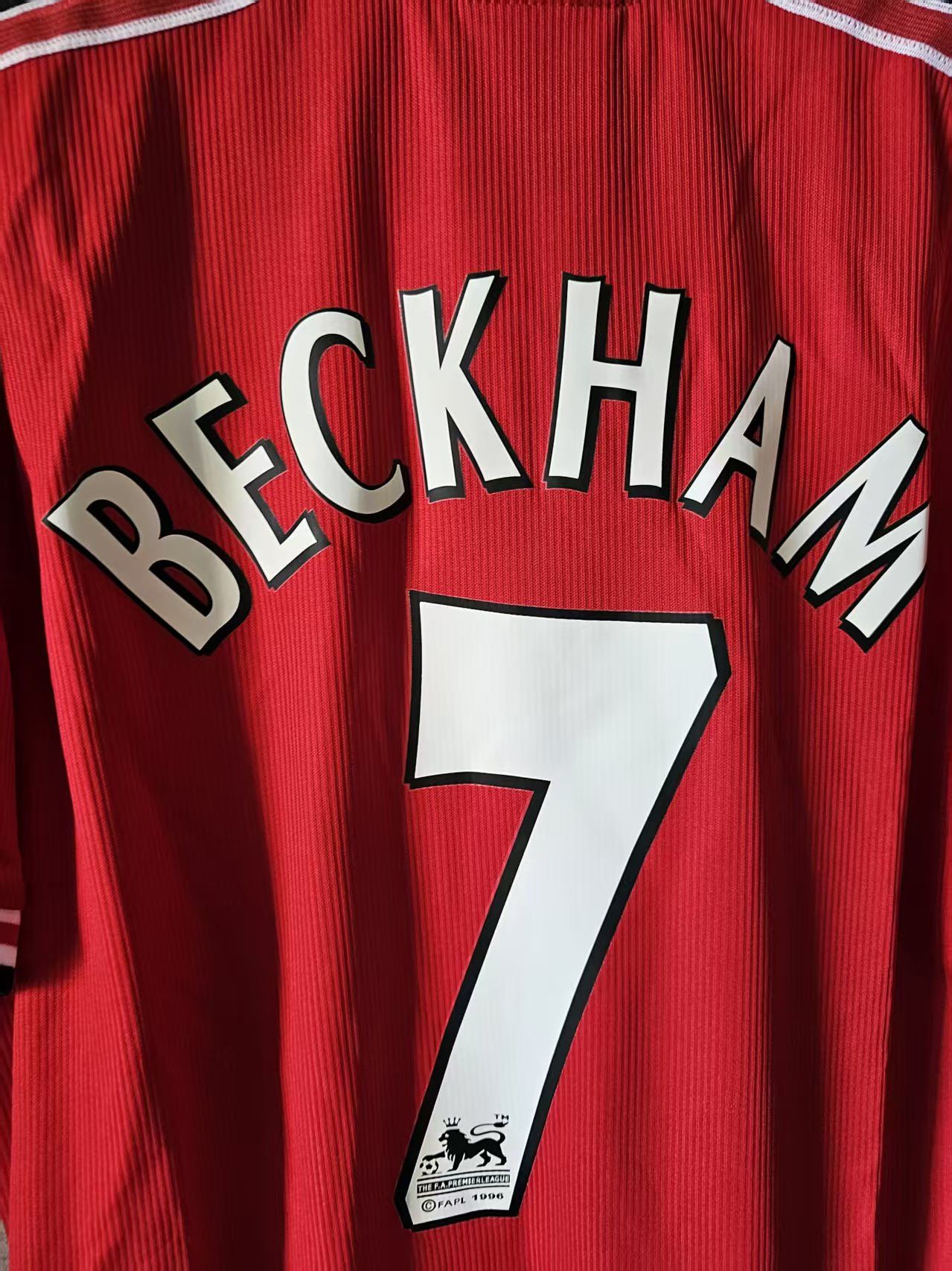 Other 1998 MUFC #7 David Beckham Jersey Home Size US XL / EU 56 / 4 - 3 Thumbnail