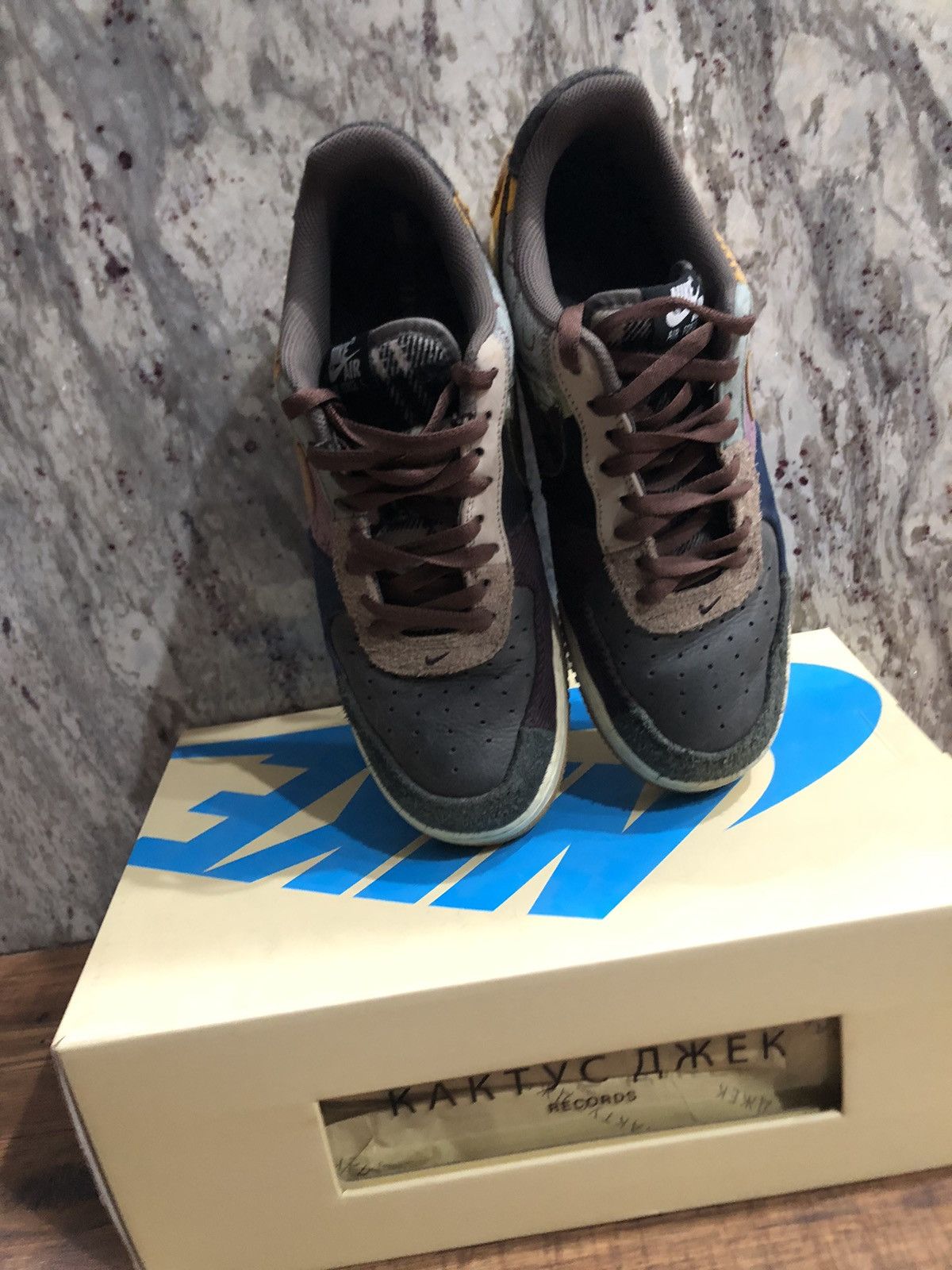 Nike × Travis Scott Travis Scott Air Force 1 Size US 10.5 / EU 43-44 - 5 Thumbnail