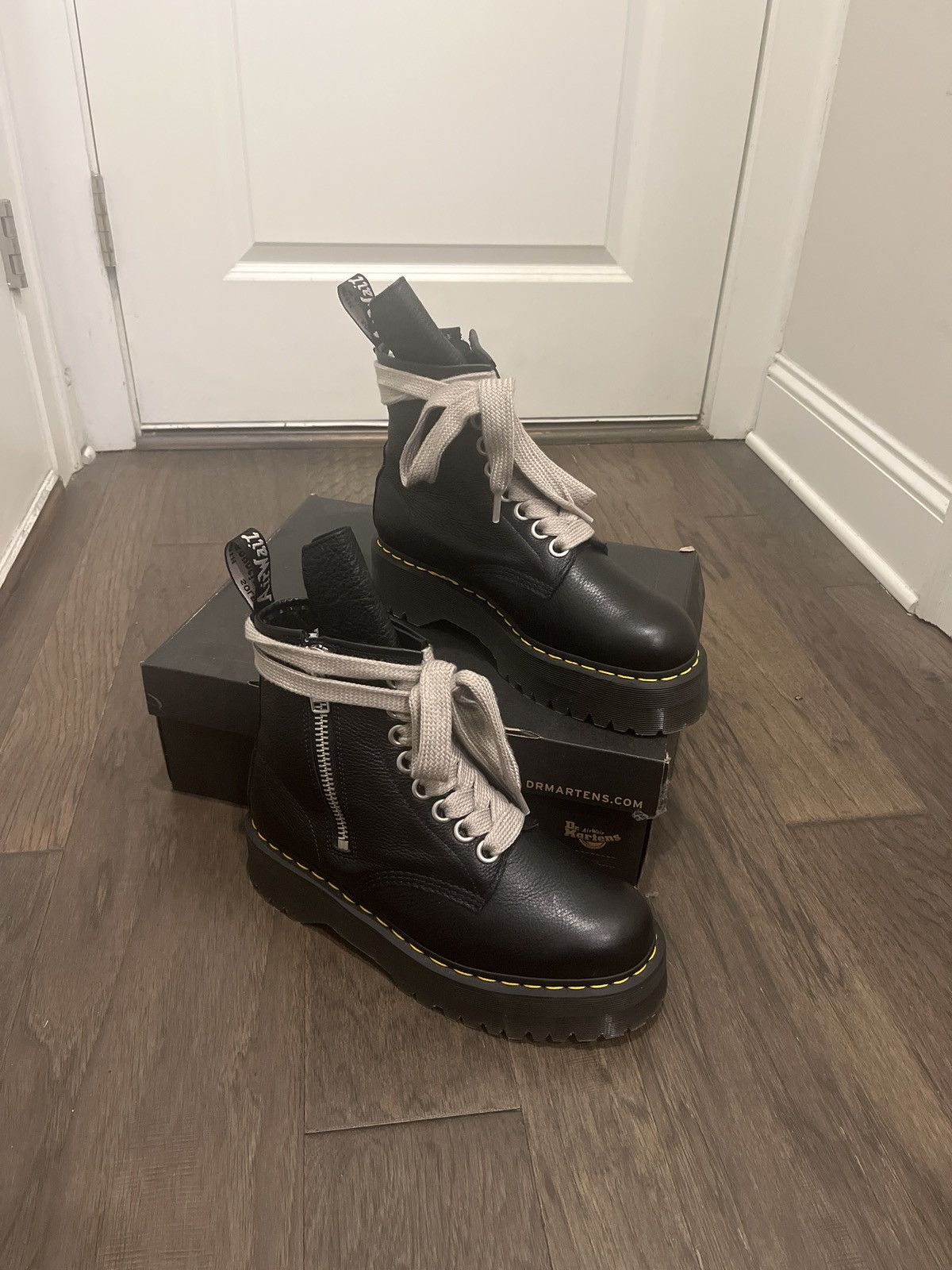 Dr. Martens × Rick Owens Rick Owen x Dr Marten 1460 Quad Size US 10.5 / EU 43-44 - 9 Thumbnail