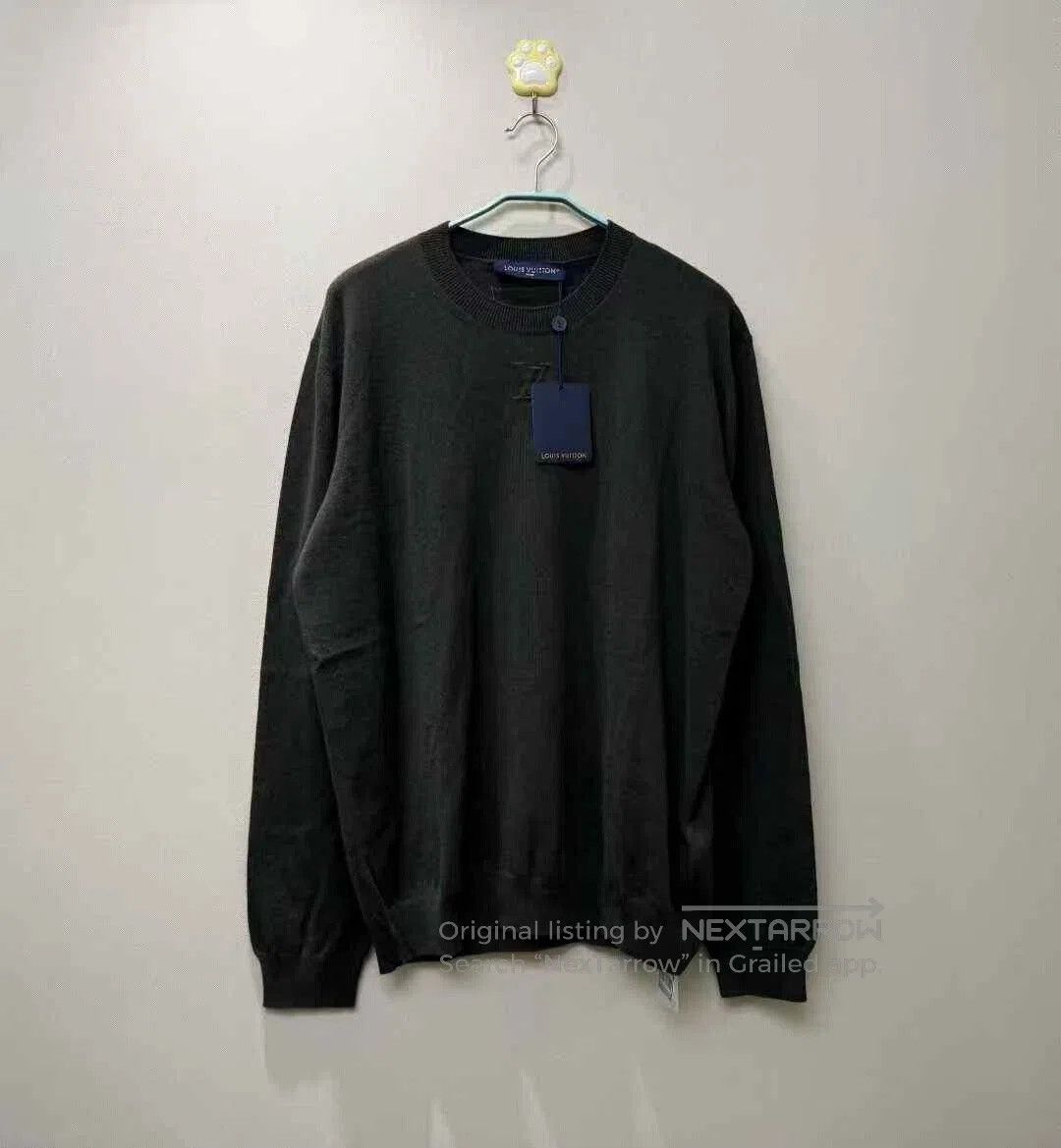 Louis Vuitton Louis Vuitton Embossed Logo Sweater 4L. Size US XL / EU 56 / 4 - 1 Thumbnail
