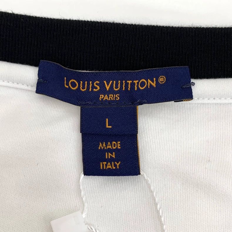 Louis Vuitton Louis Vuitton 23 white logo monogrammed cotton crewneck T- Size L / US 10 / IT 46 - 5 Thumbnail