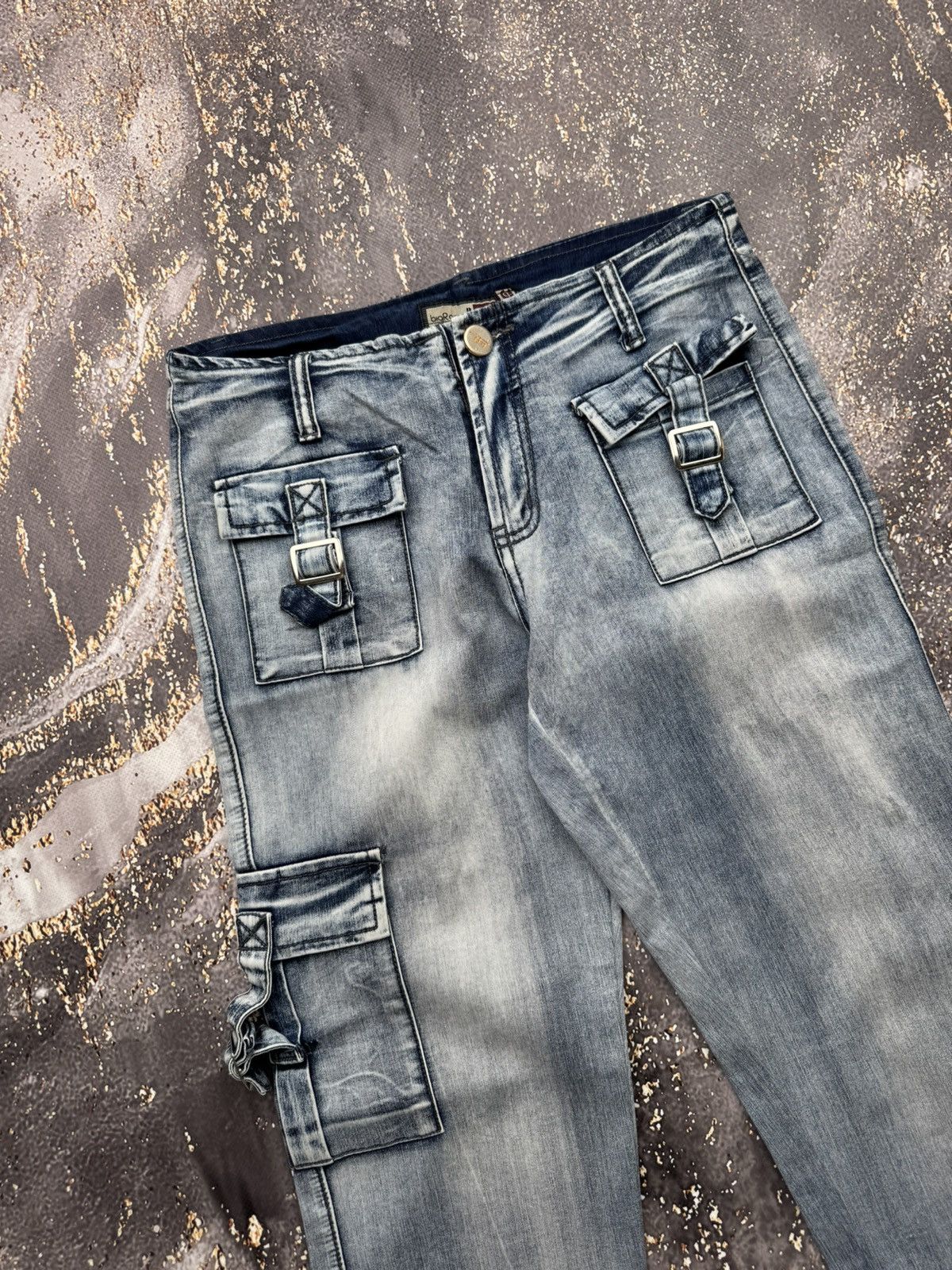 Vintage Vintage Cargo Bondage Cropped Jeans Size 27" / US 4 / IT 40 - 2 Thumbnail