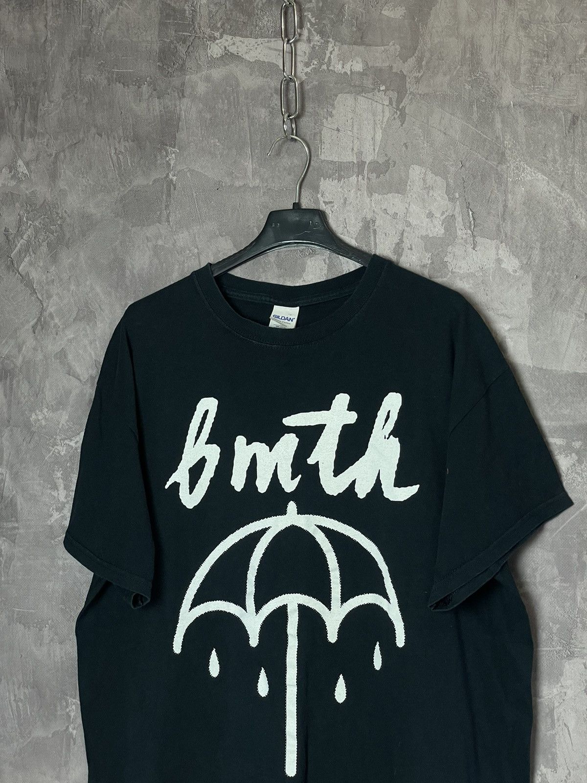 Band Tees × Vintage VTG Bring Me The Horizon "The Spirits" Tee Umbrella TourTee Size US L / EU 52-54 / 3 - 2 Thumbnail