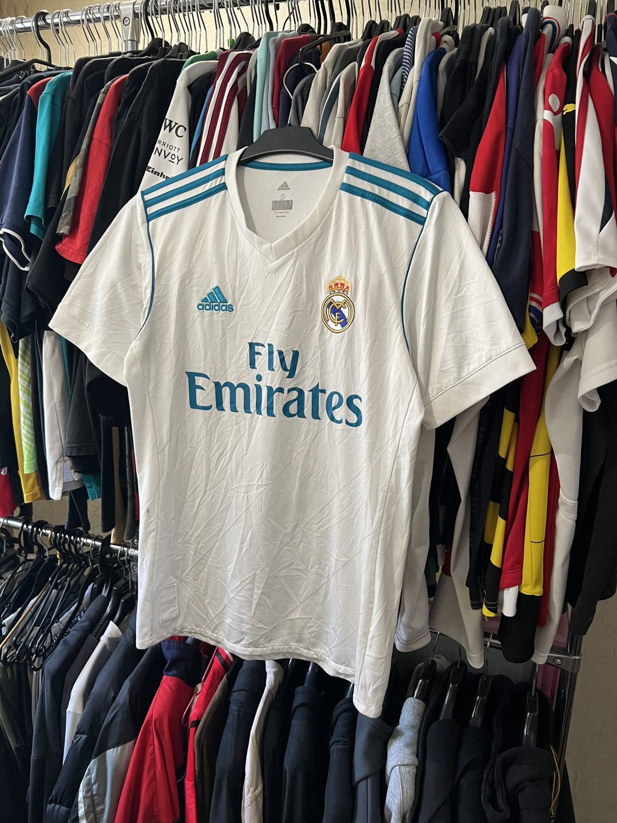 Adidas × Vintage 2017/2018 ADIDAS REAL MADRID HOME FOOTBALL SHIRT SIZE S Size US S / EU 44-46 / 1 - 1 Thumbnail