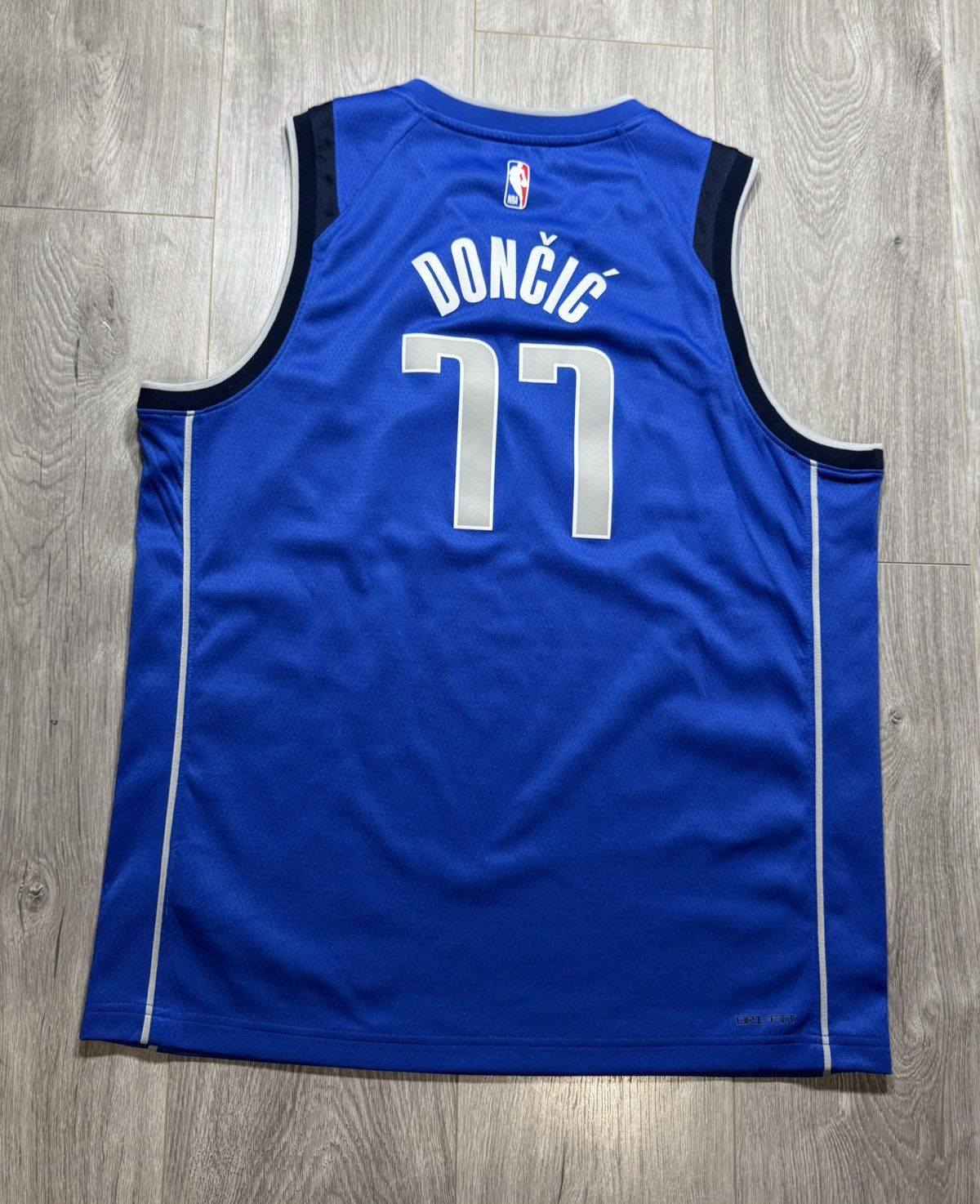 NBA × Nike Luka Doncic Dallas Mavericks Icon Swingman Jersey Youth XL Size US S / EU 44-46 / 1 - 2 Thumbnail