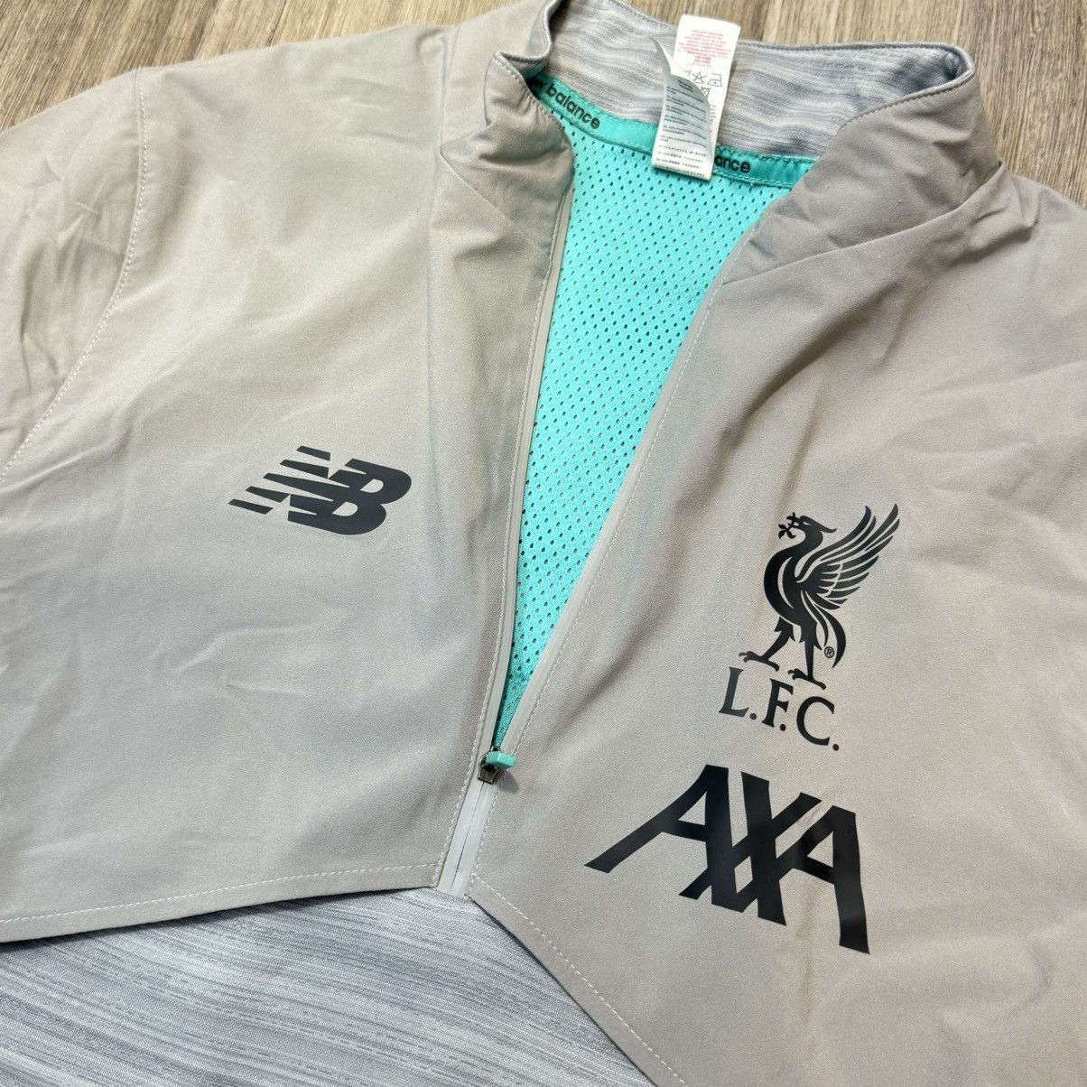 New Balance Liverpool new balance training sweater Size US S / EU 44-46 / 1 - 7 Thumbnail