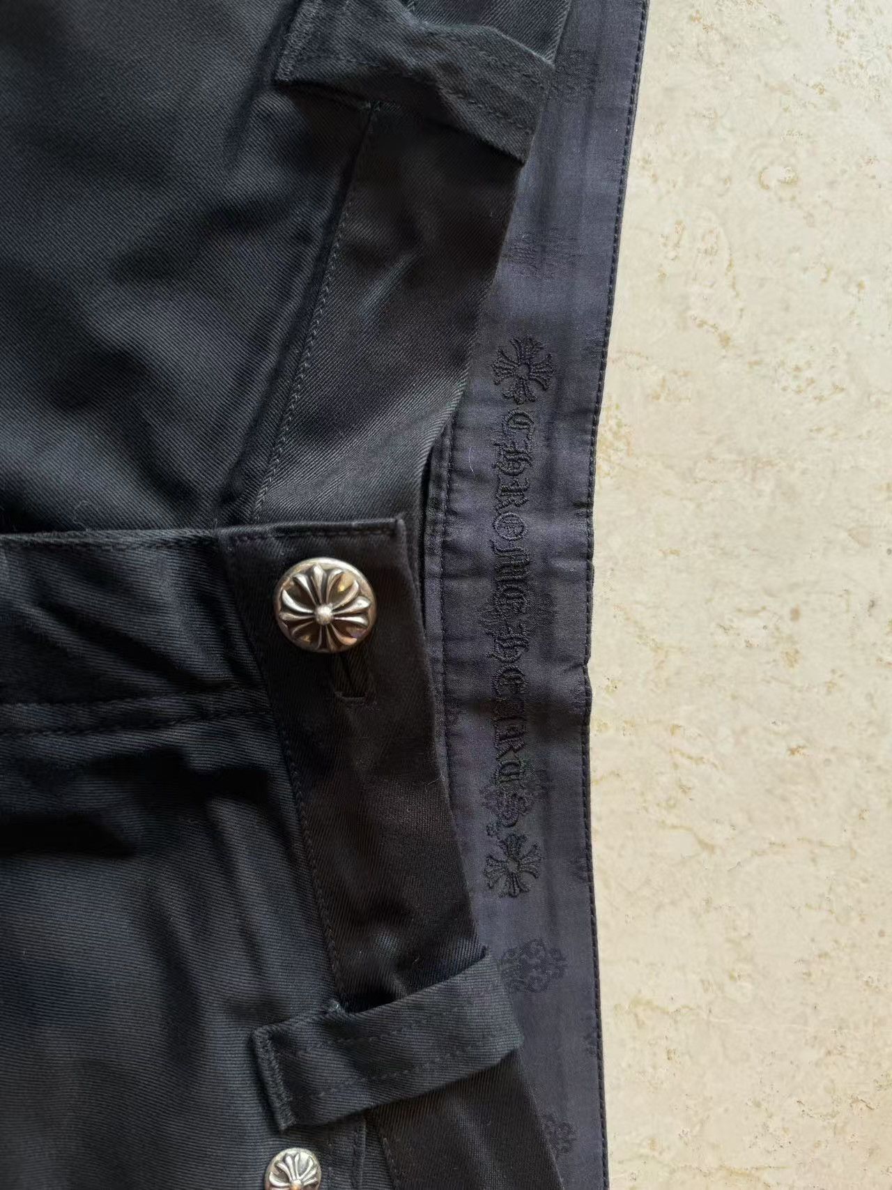 Chrome Hearts Chrome hearts denim shorts Size US 36 / EU 52 - 17 Thumbnail