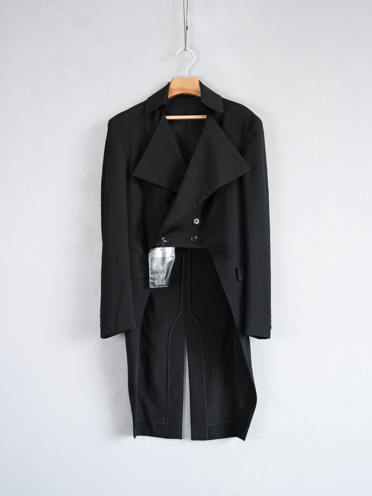 Yohji Yamamoto Yohji Yamamoto 11SS Deformed Collar Tuxedo Coat Size US M / EU 48-50 / 2 - 1 Thumbnail