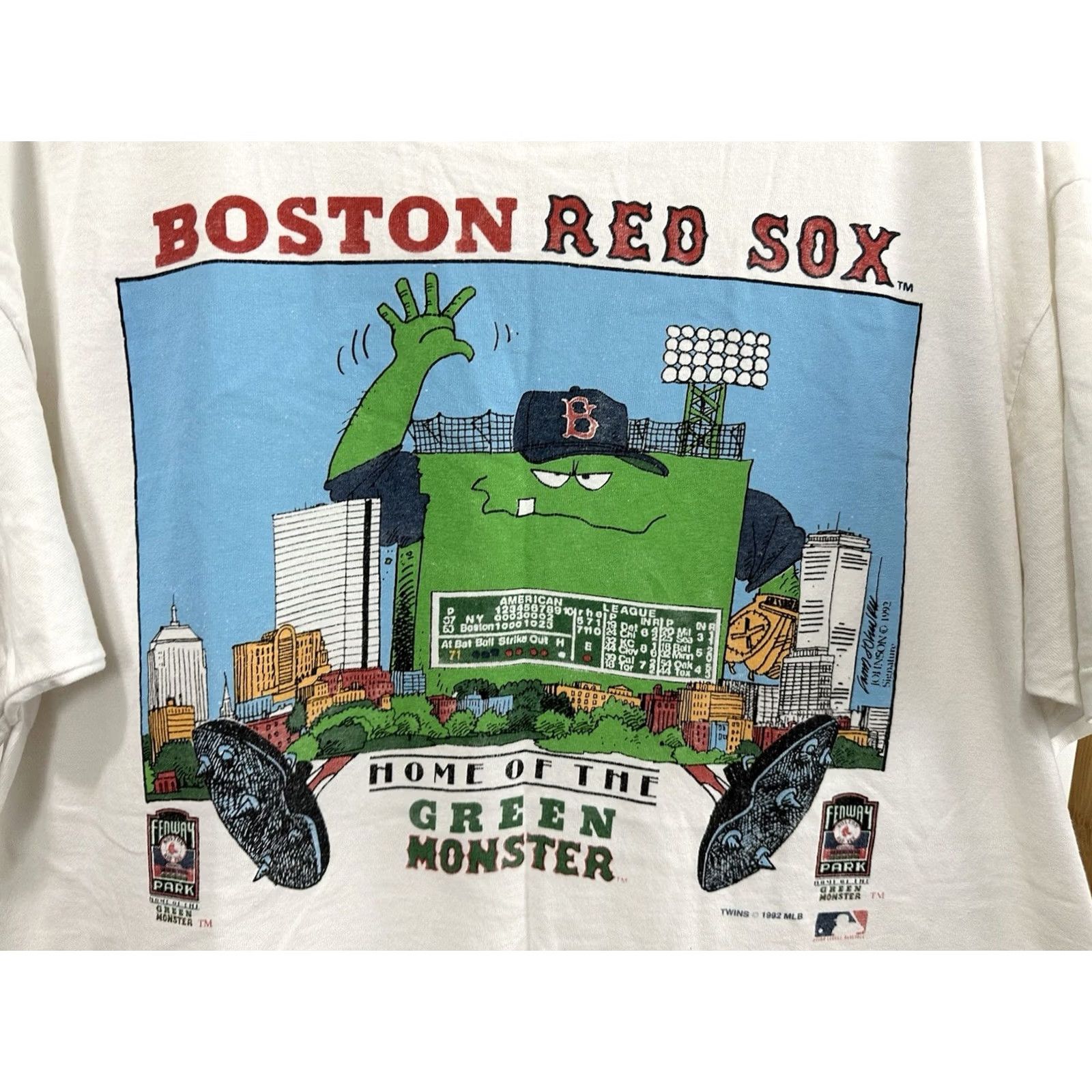 MLB VTG Boston Red Sox MLB Home Of The Green Monster Art Baseball Worn T-Shirt XL Red Mens Shirt Size US XL / EU 56 / 4 - 3 Thumbnail