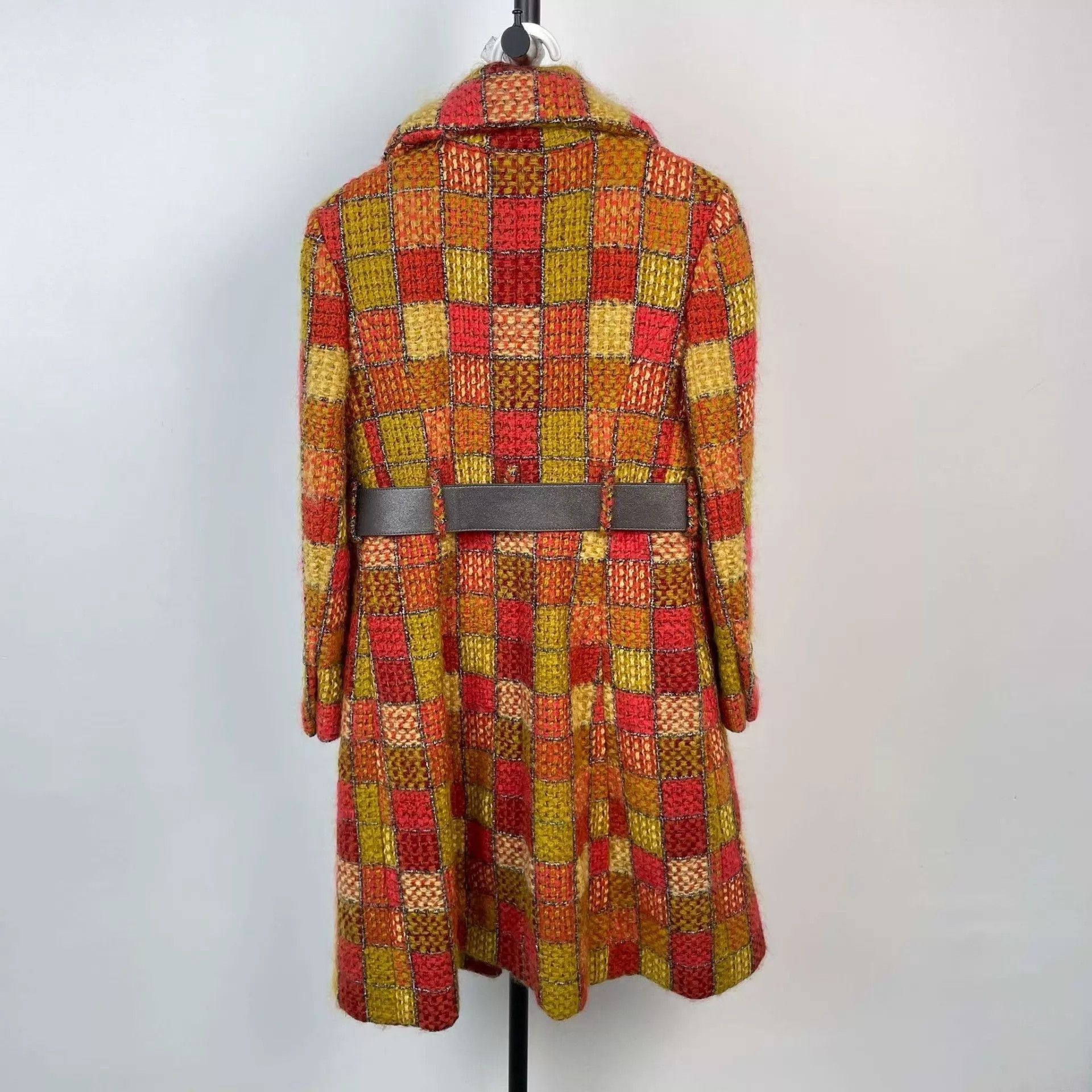 Chanel Chanel 18 Burger tweed check long coat 36 Size XS / US 0-2 / IT 36-38 - 2 Thumbnail