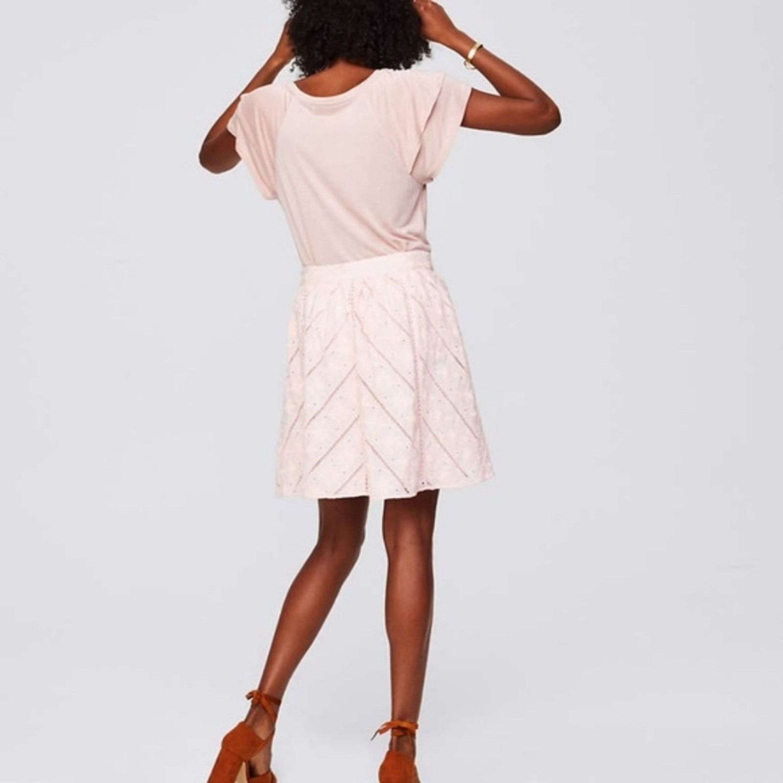 Loft LOFT Light Pink Chevron Floral Cutout Cotton Skirt Size 30" / US 8 / IT 44 - 4 Thumbnail