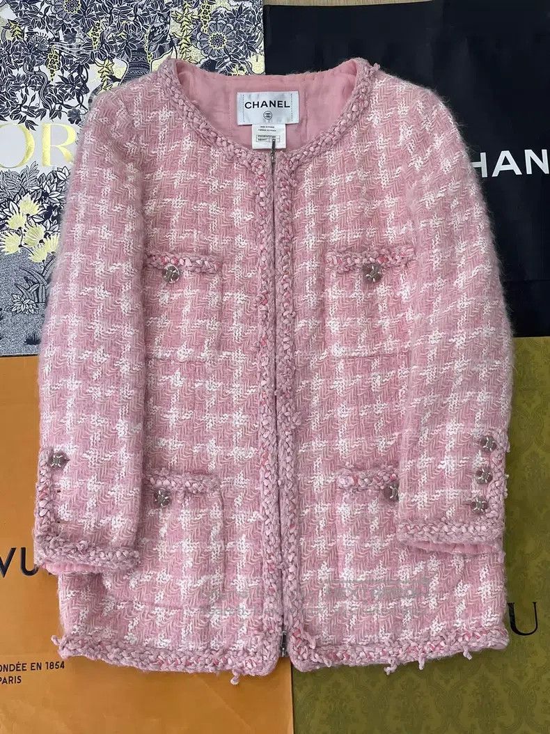 Chanel Chanel Supermarket series pink tweed jacket Size XS / US 0-2 / IT 36-38 - 1 Thumbnail