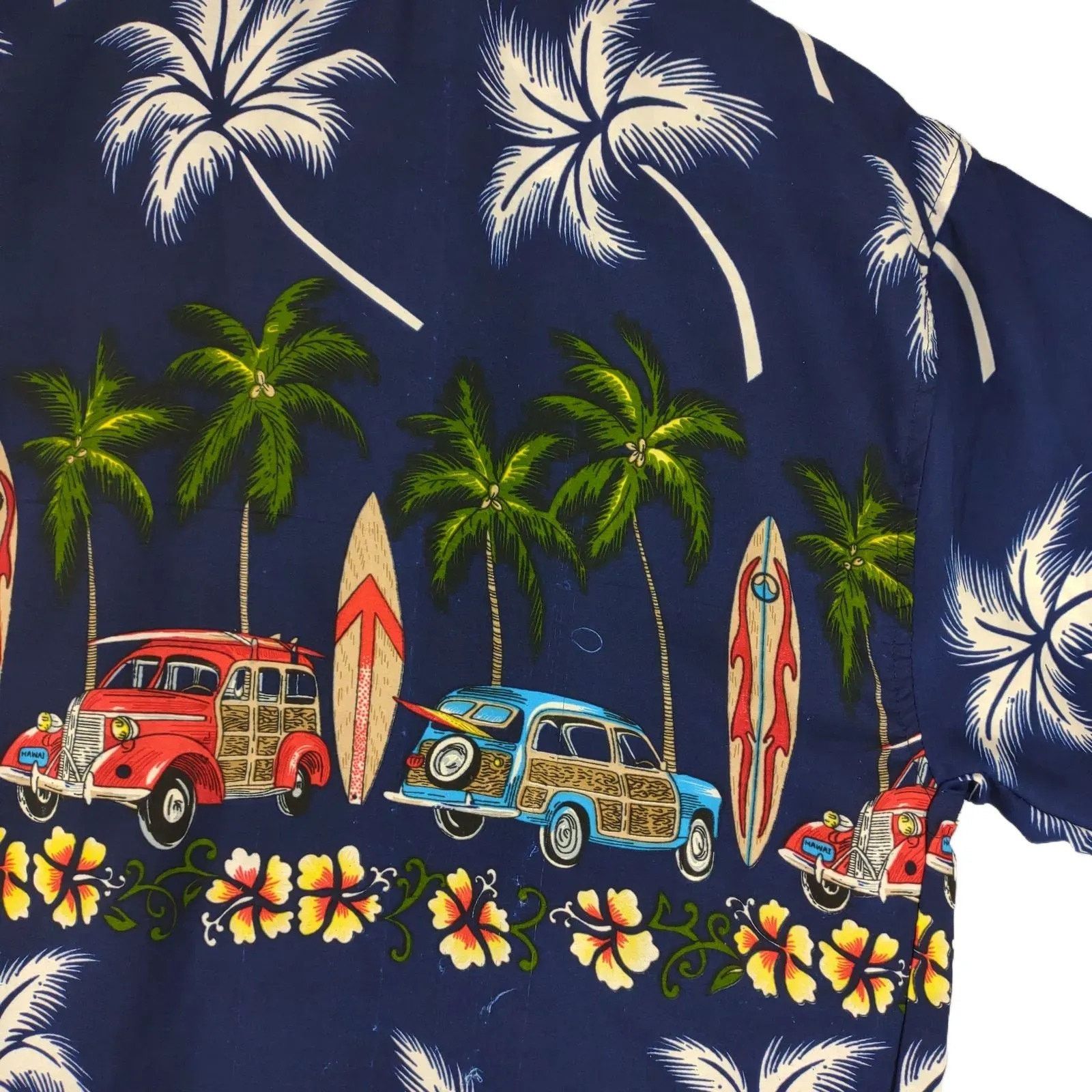 Pacific and Co. Pacific & Co Hawaiian Palms & Woody Cars Surfer Button Shirt Size US M / EU 48-50 / 2 - 4 Thumbnail