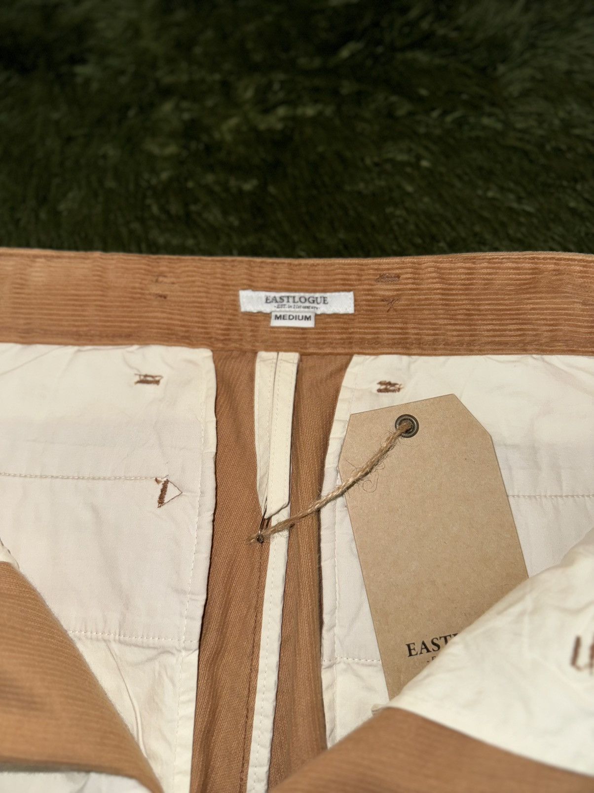 EASTLOGUE [M] Eastlogue Relax Fit Pleated Corduroy Trouser Light Brown Size US 32 / EU 48 - 4 Thumbnail