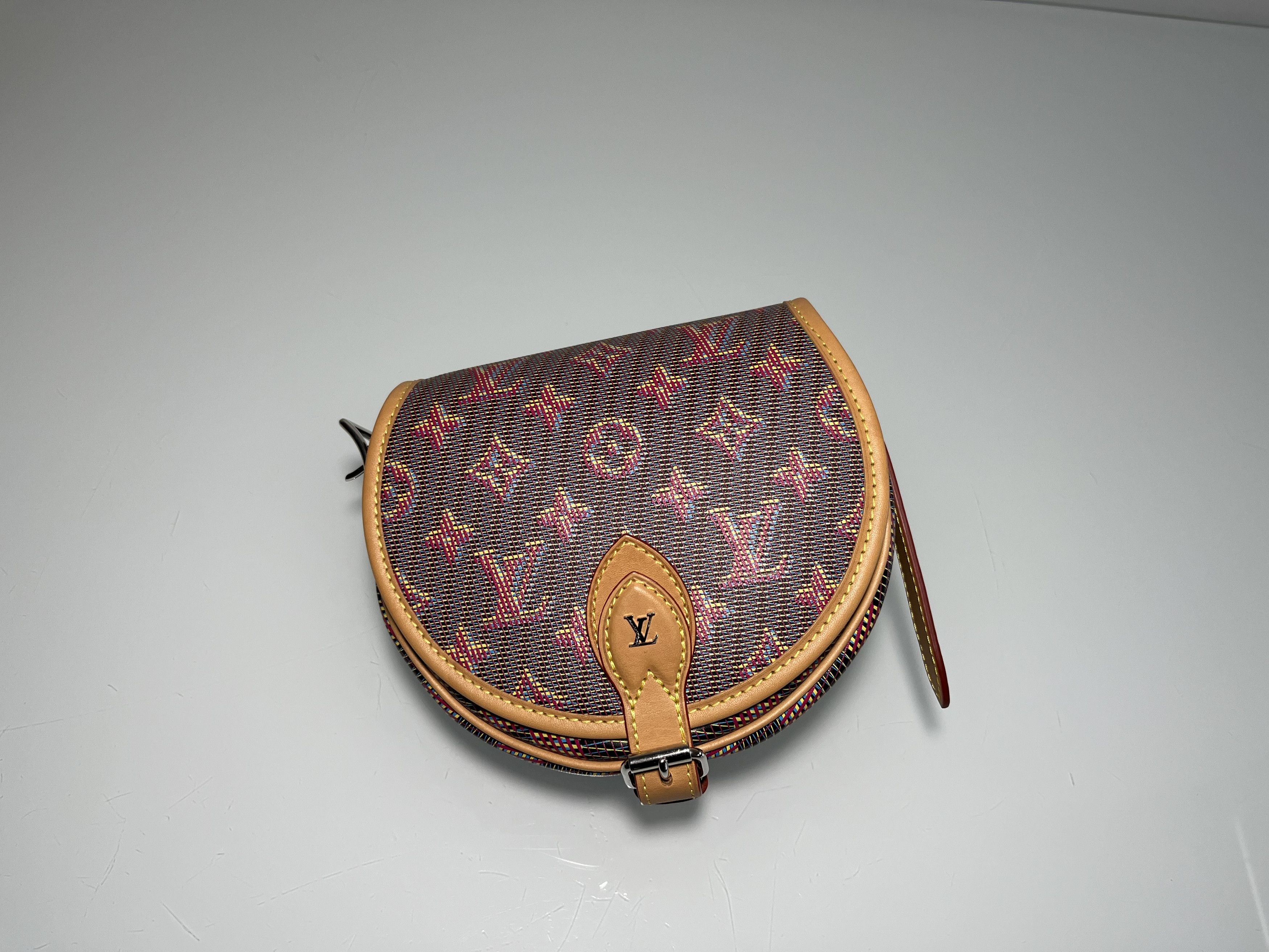 Louis Vuitton LV Pop Tambourin Size ONE SIZE - 1 Thumbnail