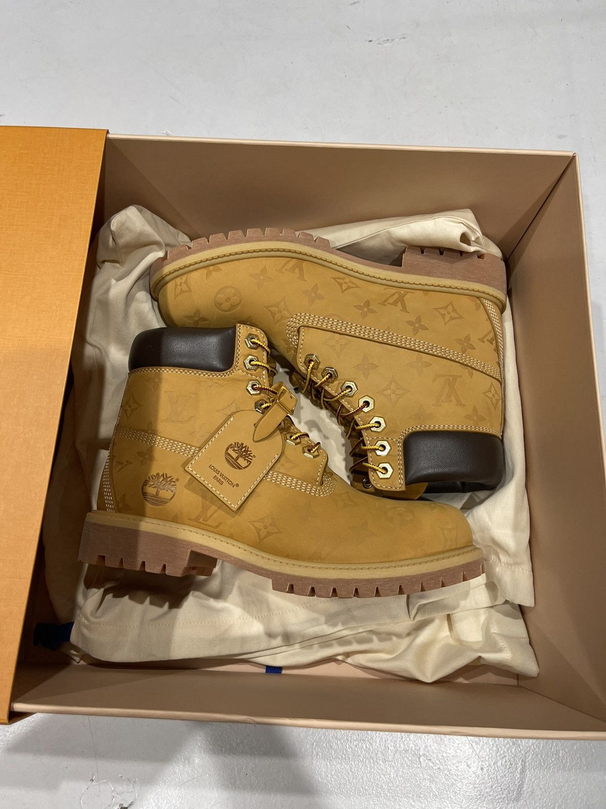 Louis Vuitton × Timberland Louis Vuitton x Timberland Size US 10.5 / EU 43-44 - 1 Thumbnail