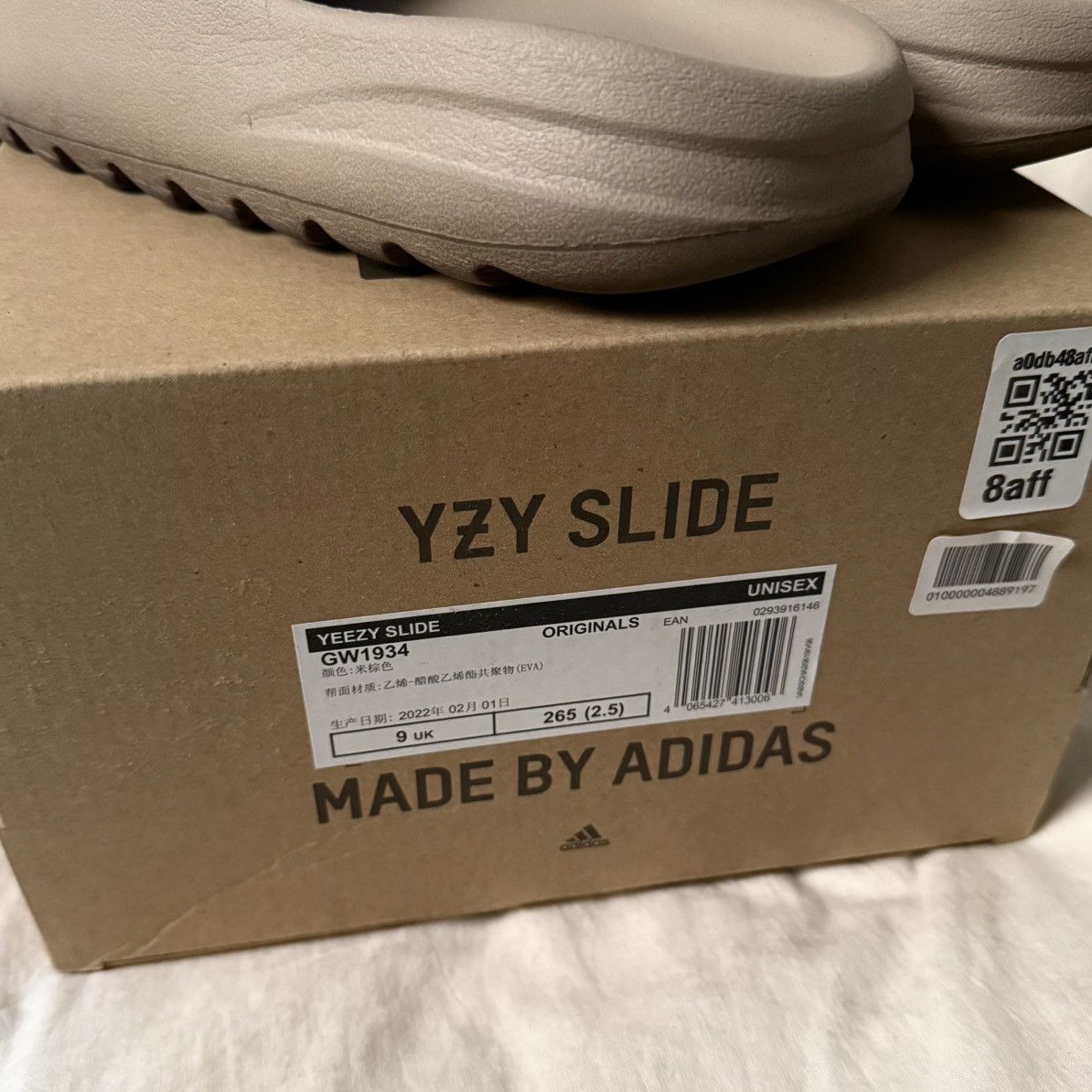 Adidas Yeezy Slides “ PURE “ Size US 9 / EU 42 - 6 Thumbnail