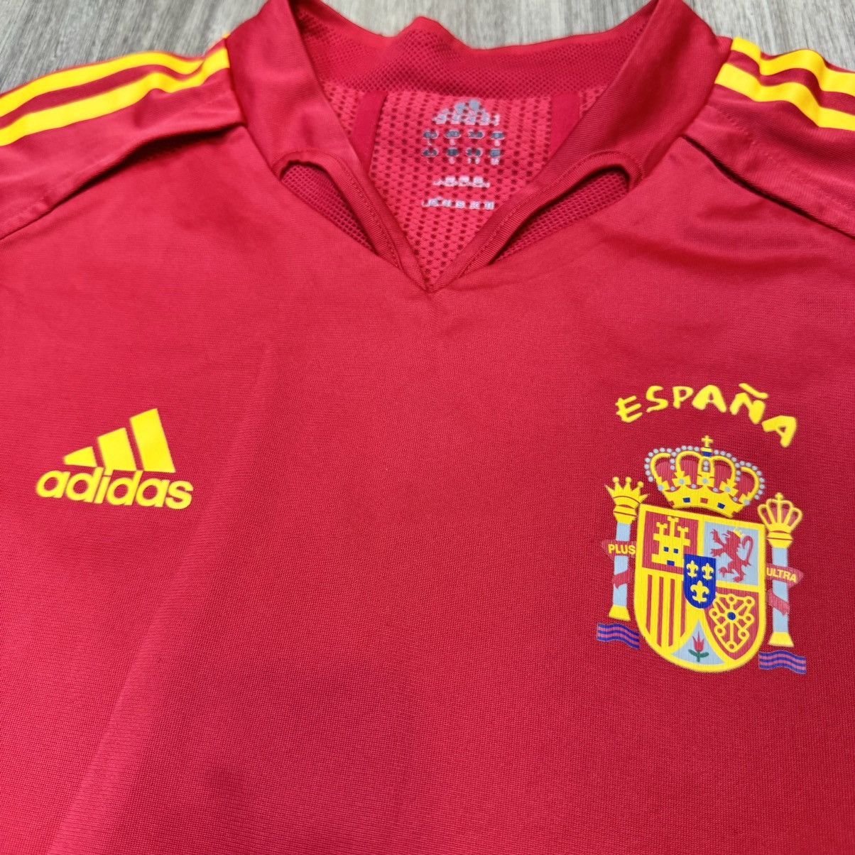 Other Spain 04/05 player issue home shirt Size US L / EU 52-54 / 3 - 3 Thumbnail