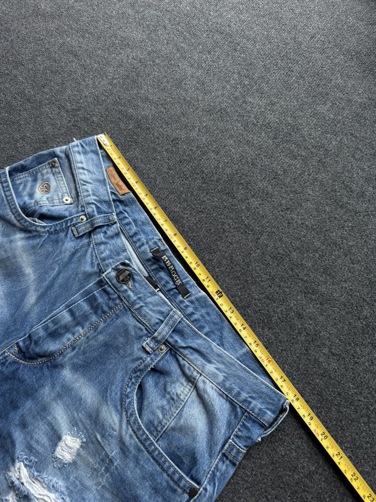 Le Grande Bleu (L.G.B.) Y2K Distressed Japanese Biker Denim Jeans Destroyed Punk Size US 34 / EU 50 - 14 Thumbnail