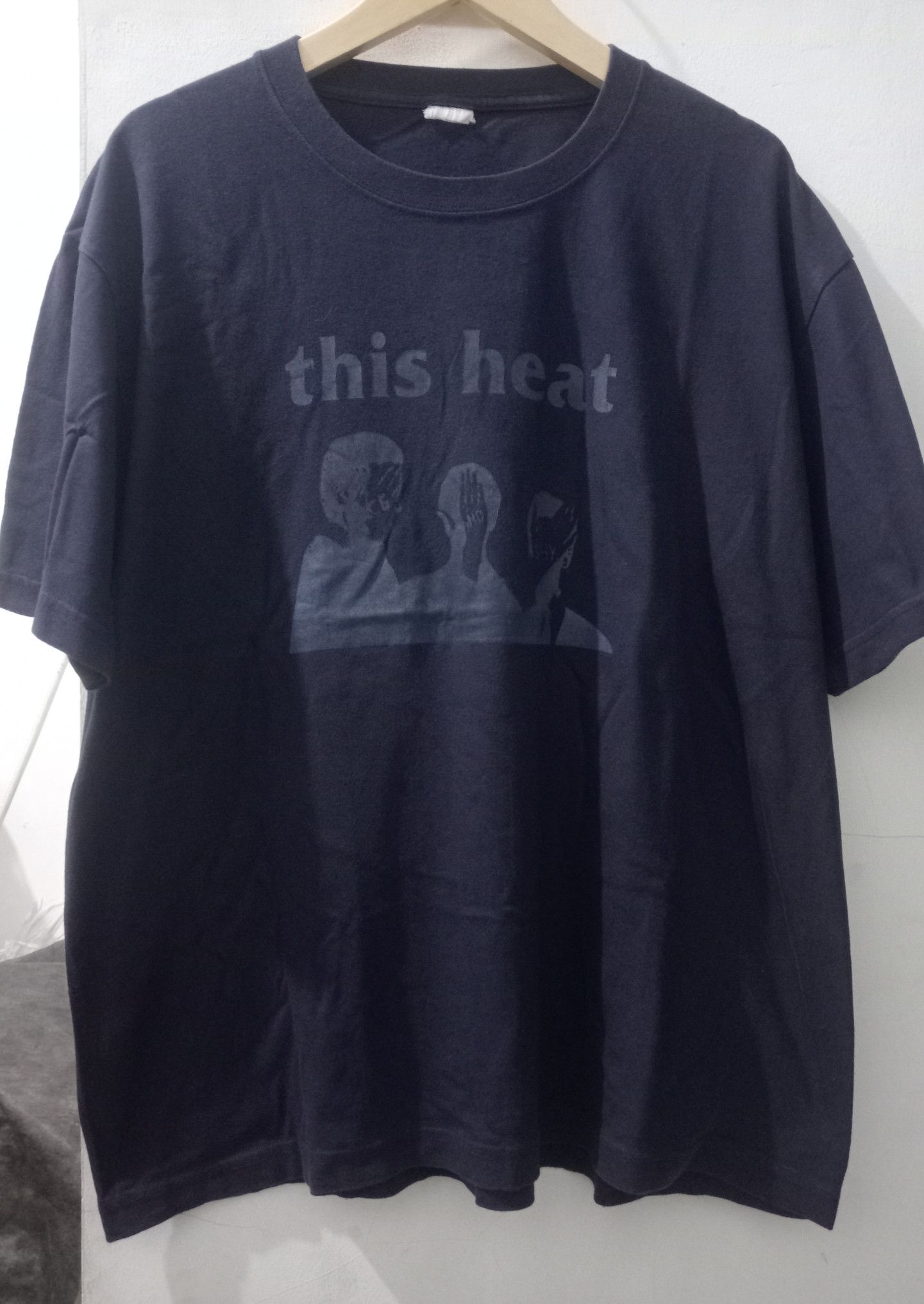 Band Tees this heat x vintage x band tees x rare Size US XL / EU 56 / 4 - 2 Thumbnail