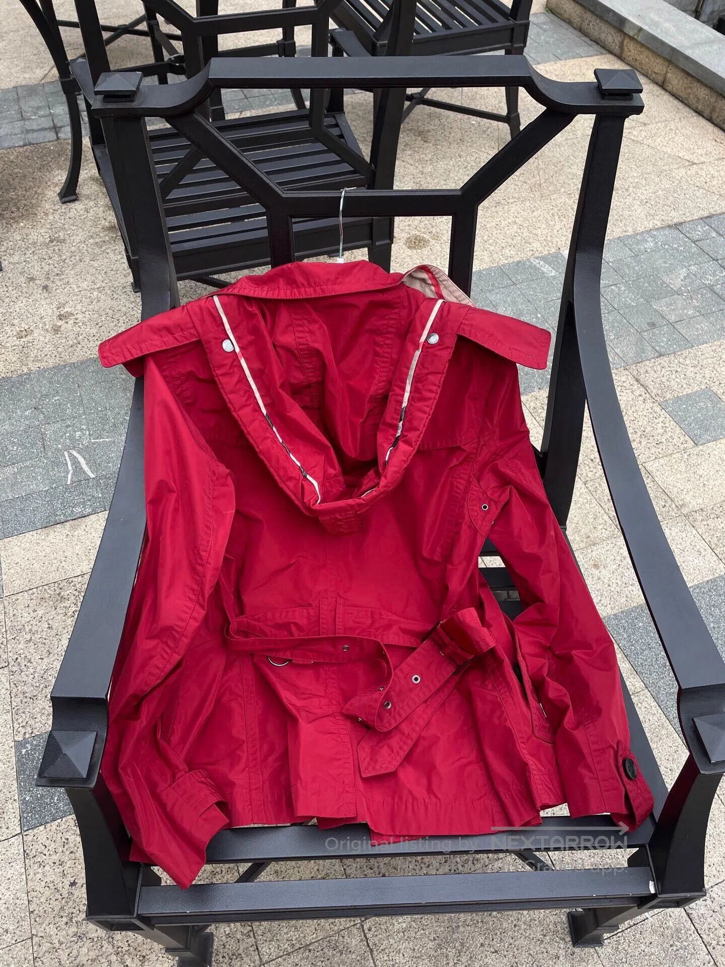 Burberry Burberry Trench Coat in Bright Color. Size XS / US 0-2 / IT 36-38 - 2 Thumbnail