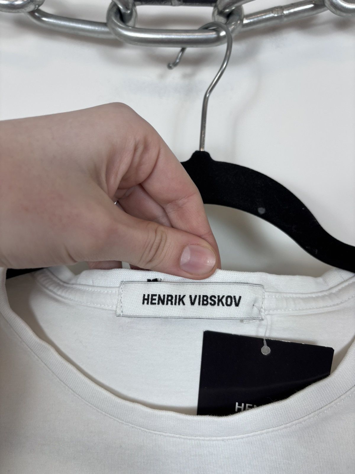 Henrik Vibskov Henrik Vibskov The Orchestra NWT Men’s Big Logo White Tee Size US S / EU 44-46 / 1 - 11 Thumbnail