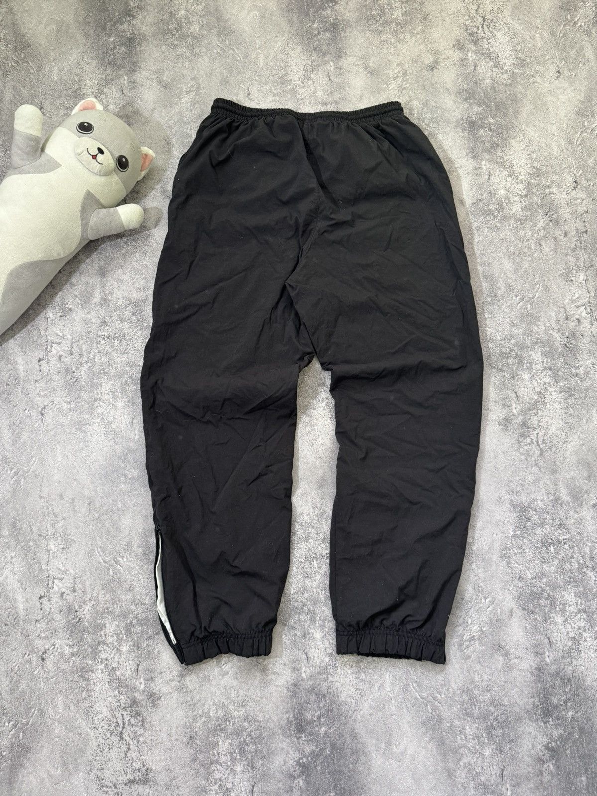 Nike Vintage Nike Nylon Sweatpants Y2K Size US 34 / EU 50 - 13 Thumbnail