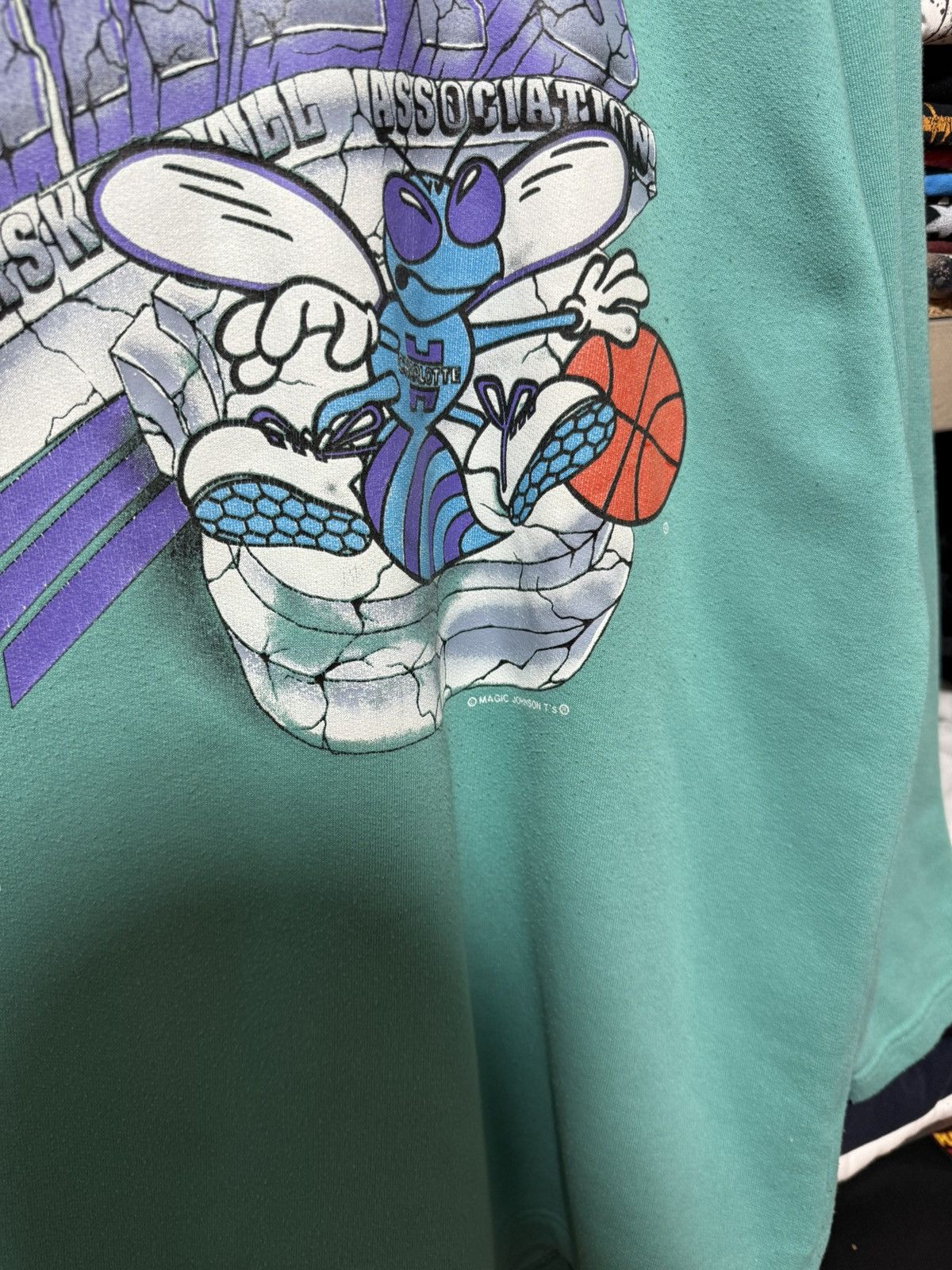Vintage Vintage 90’s Charlotte Hornets NBA Magic Johnson Sweatshirt Size US XXL / EU 58 / 5 - 7 Thumbnail