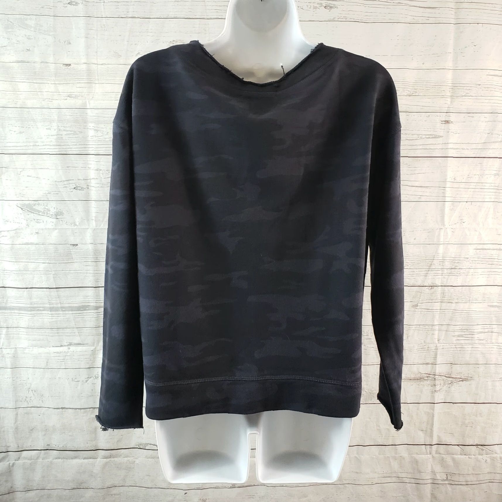 Sanctuary Sanctuary Womens Sweatshirt Size Small Black Blue Camo Long Sleeve Lace Up Pullover Shirt Womens Vintage: No (adjust to rules) Size S / US 4 / IT 40 - 4 Thumbnail