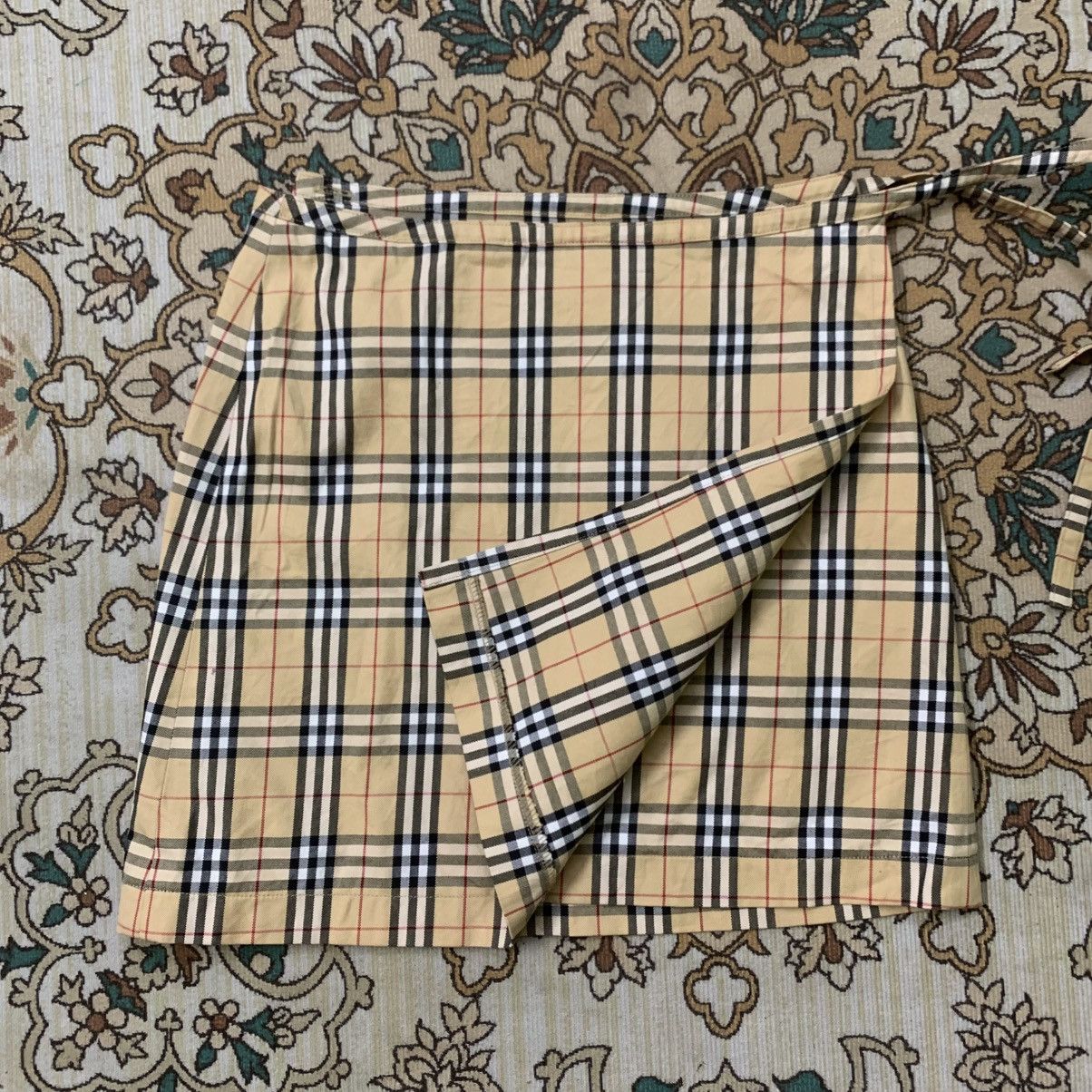 Burberry VINTAGE BURBERRYS SKIRT NOVACHECK Size 38" / US 16 / IT 52 - 6 Thumbnail
