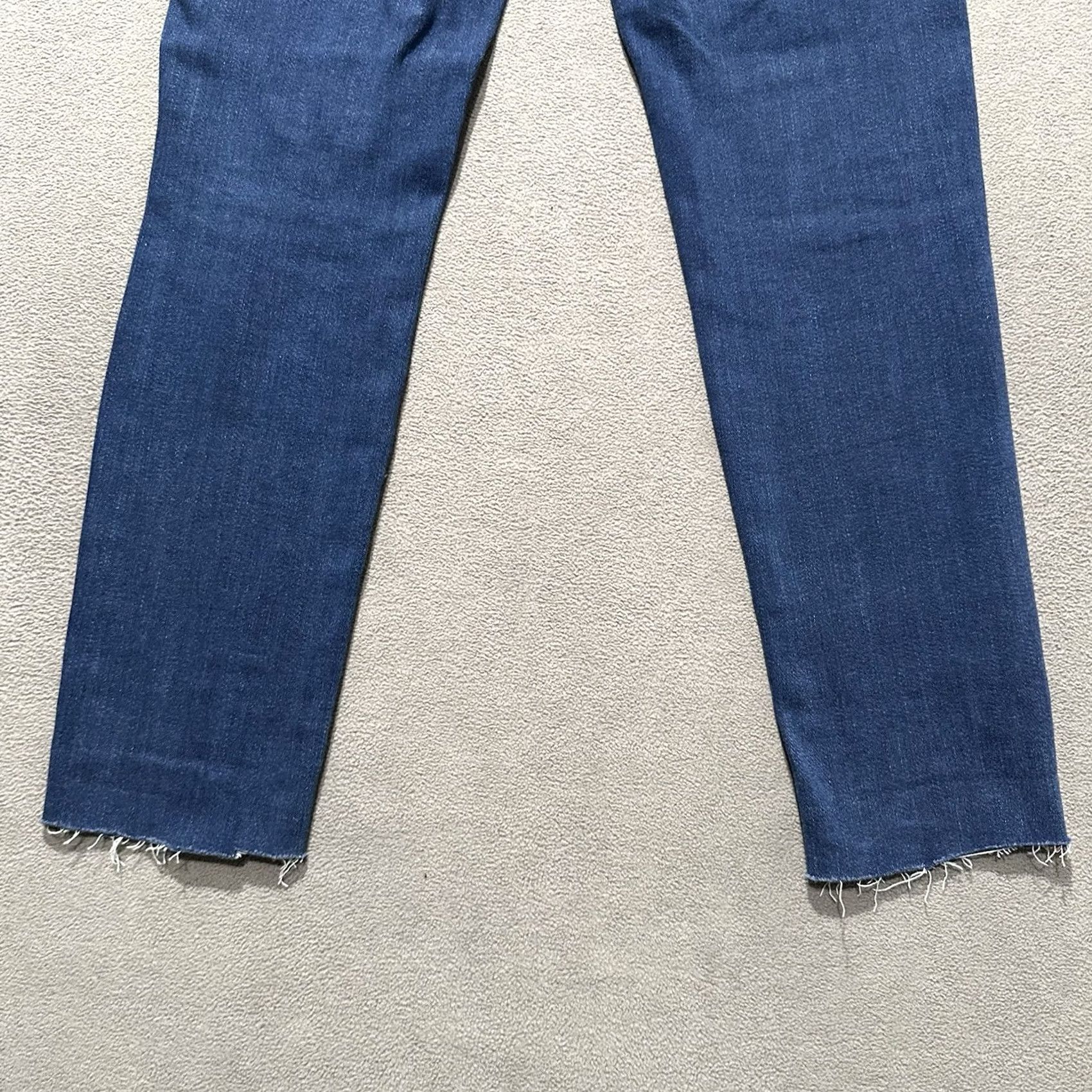 Vintage SOHO Jeans Womens 6 Blue Denim High Waisted Legging Stretch Distressed Skinny Jeans Size 28" / US 6 / IT 42 - 6 Thumbnail