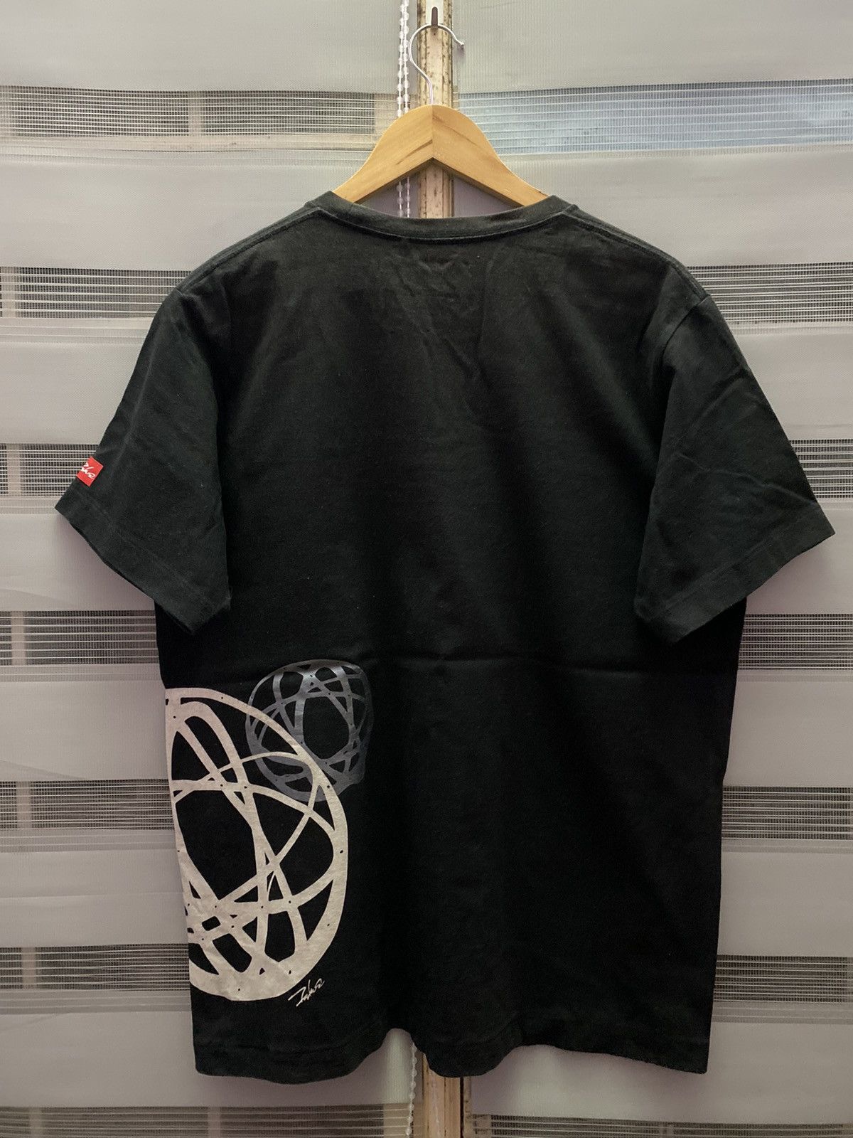 Futura Futura Laboratories Uniqlo Shirt Size L Size US L / EU 52-54 / 3 - 3 Thumbnail