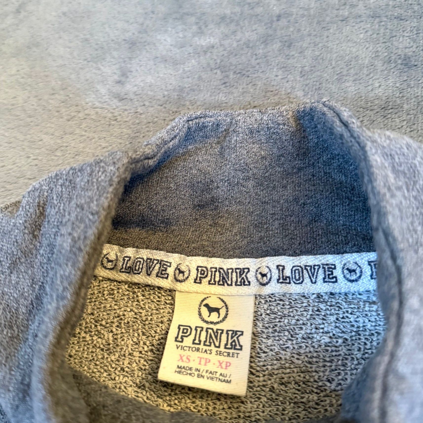 Vintage PINK Victoria's Secret Gray Quarter Zip Sweatshirt Logo 86 Graphic Womens XS Size XS / US 0-2 / IT 36-38 - 3 Thumbnail