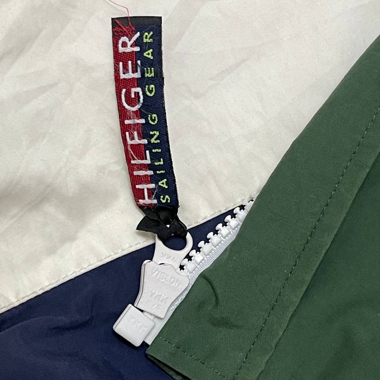 Tommy Hilfiger Vintage Tommy Hilfiger Sailing Gear Jacket Hidden Hood Size US M / EU 48-50 / 2 - 13 Thumbnail