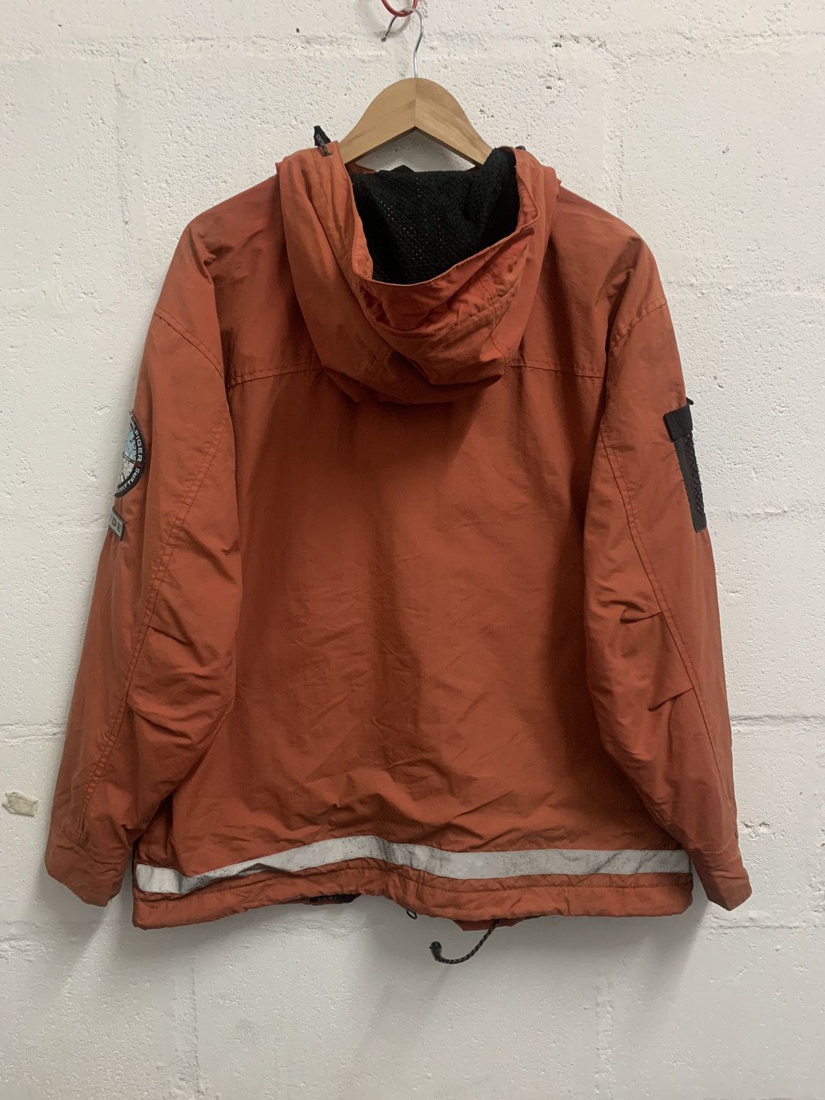 Japanese Brand × Tommy Hilfiger Vintage Tommy Hilfiger Expedition Outfitter Jacket Reflector Size US M / EU 48-50 / 2 - 6 Thumbnail