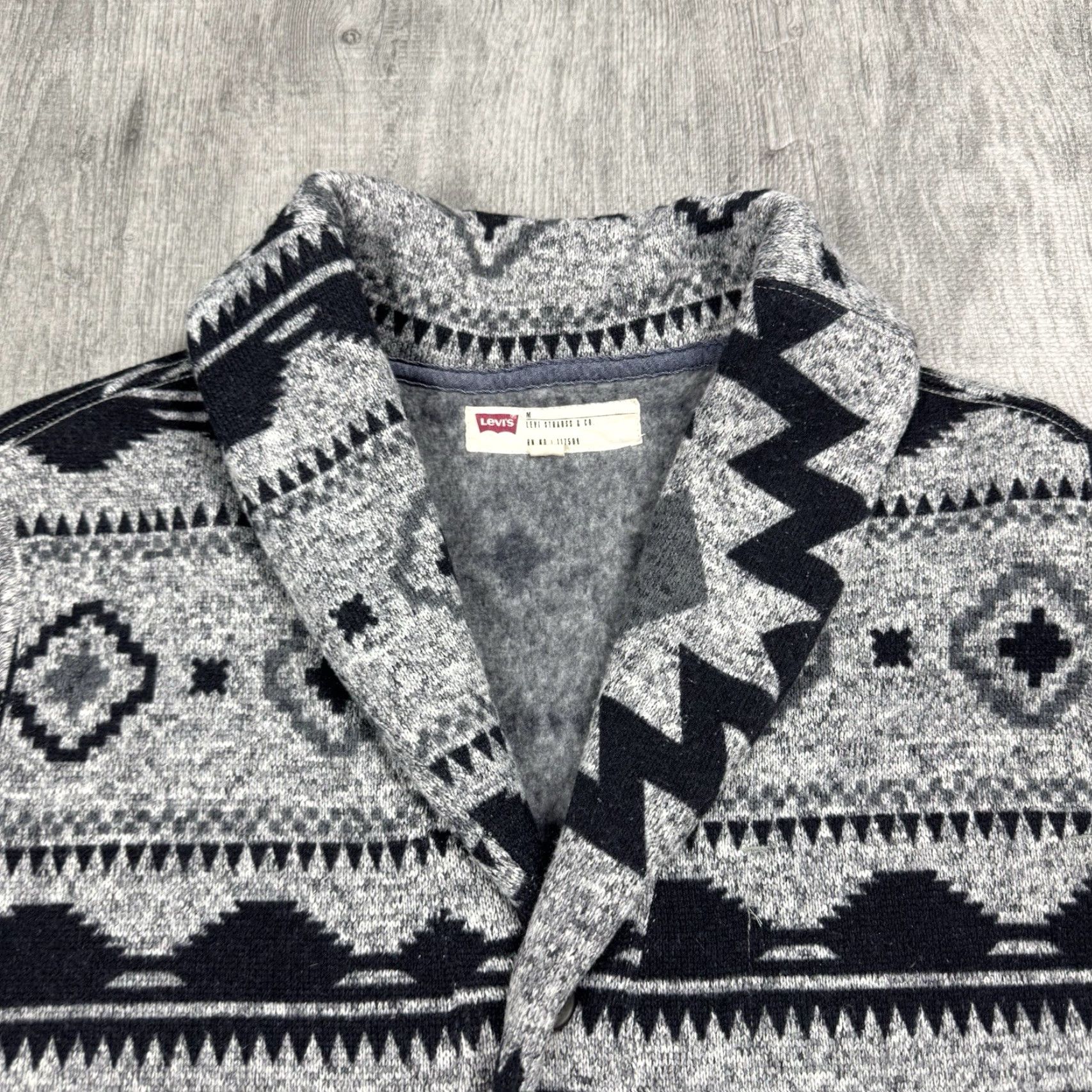 Levi's VINTAGE LEVIS Cardigan Sweater Men M Southwest Aztec Knit Button Pullover Size US M / EU 48-50 / 2 - 2 Thumbnail