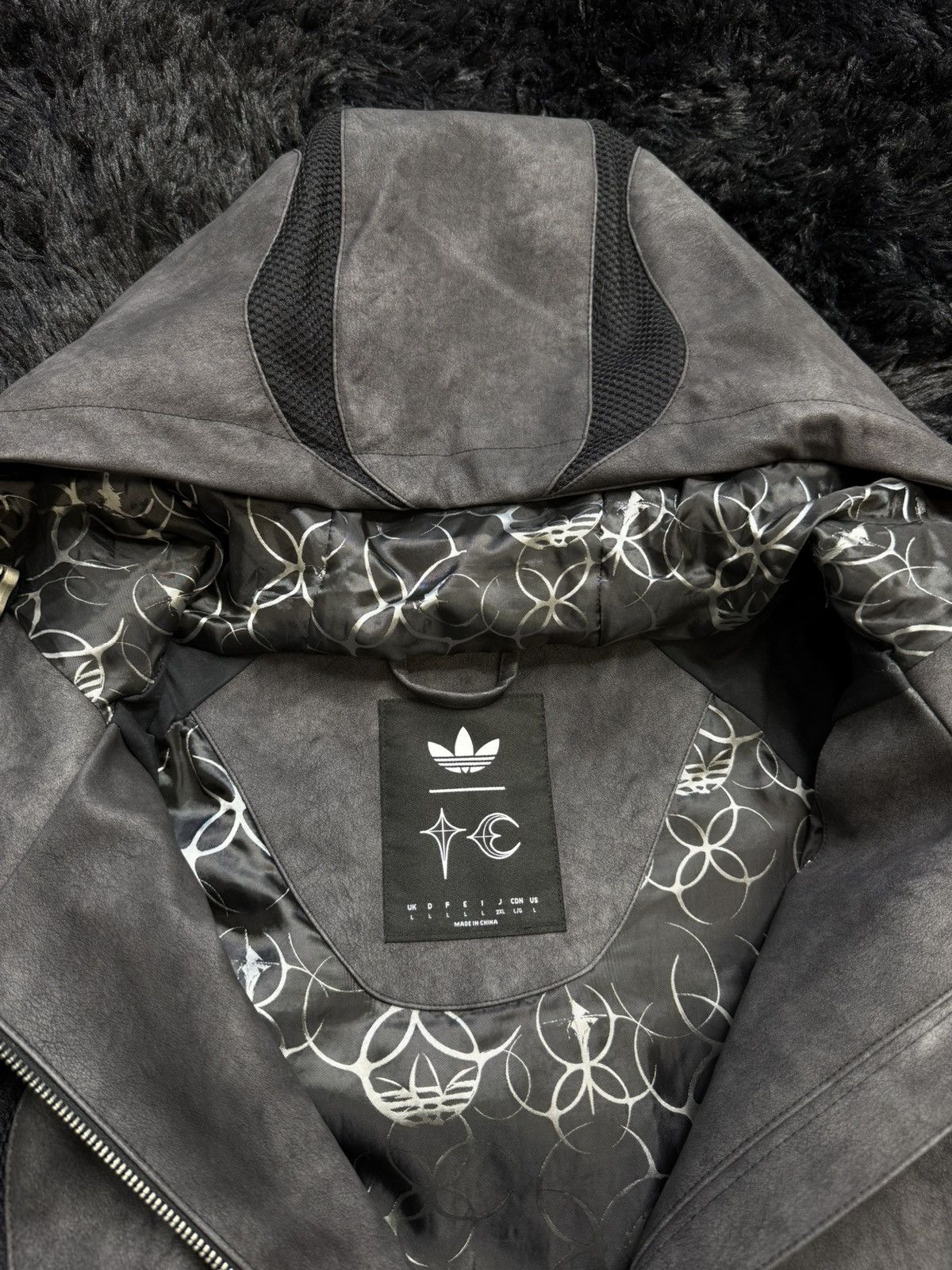 Adidas × Thug Club Thug Club x Adidas Teamgeist Jacket Size US L / EU 52-54 / 3 - 7 Thumbnail