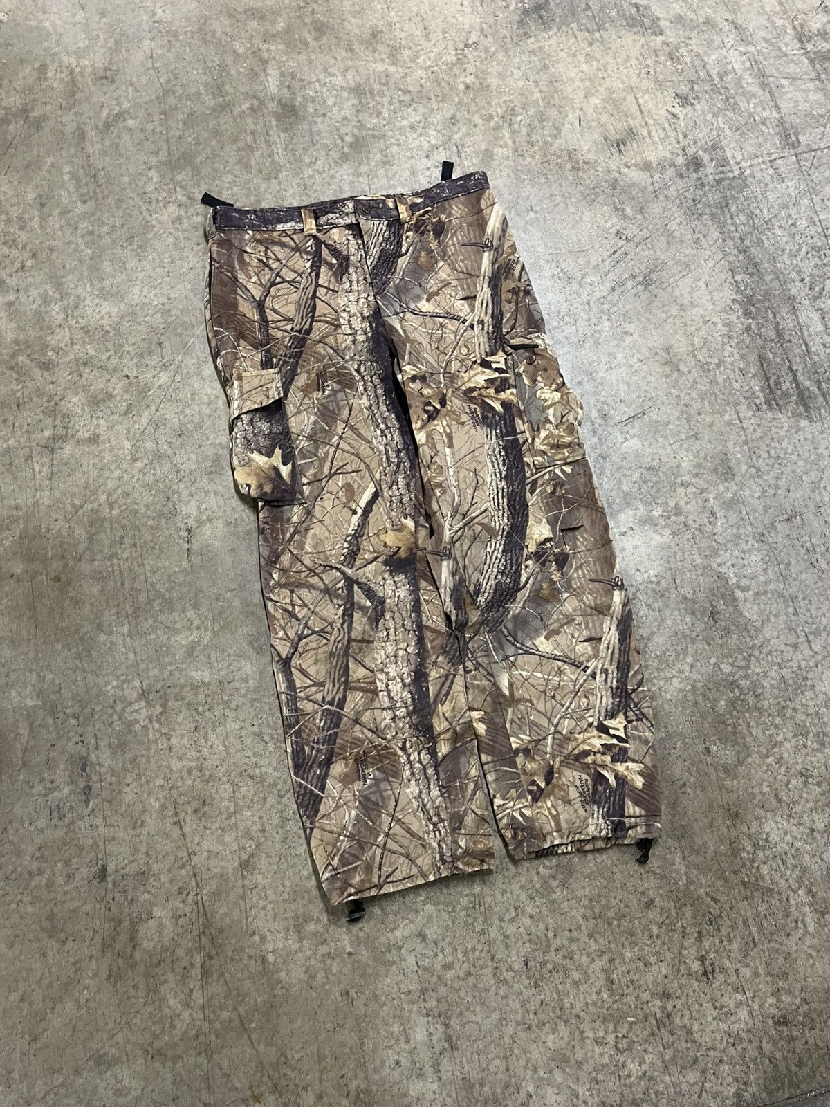 Realtree × Vintage Realtree camo baggy fit cargo pants streetwear hype Size US 38 / EU 54 - 2 Thumbnail