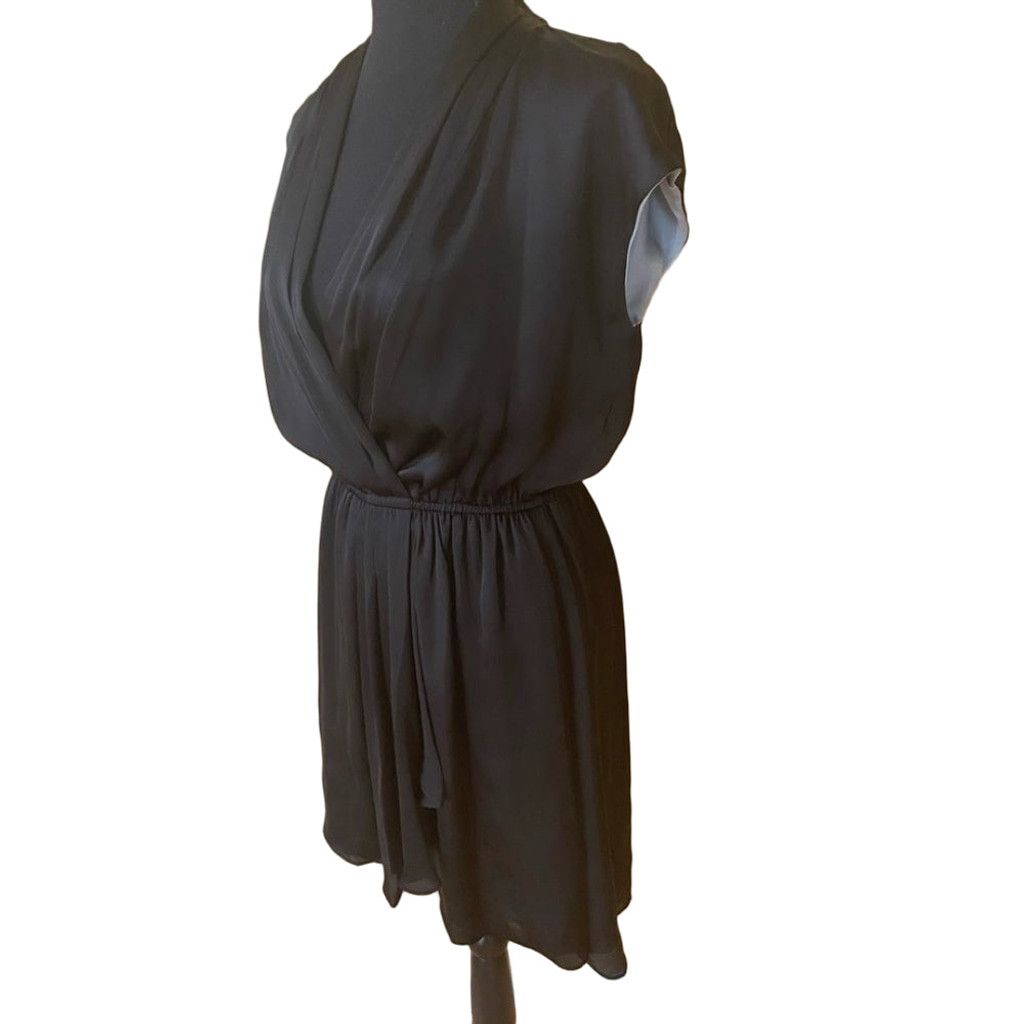 Bcbgmaxazria BCBG MaxAzria sz S black lined draping wrap dress. Pristine Size S / US 4 / IT 40 - 5 Thumbnail